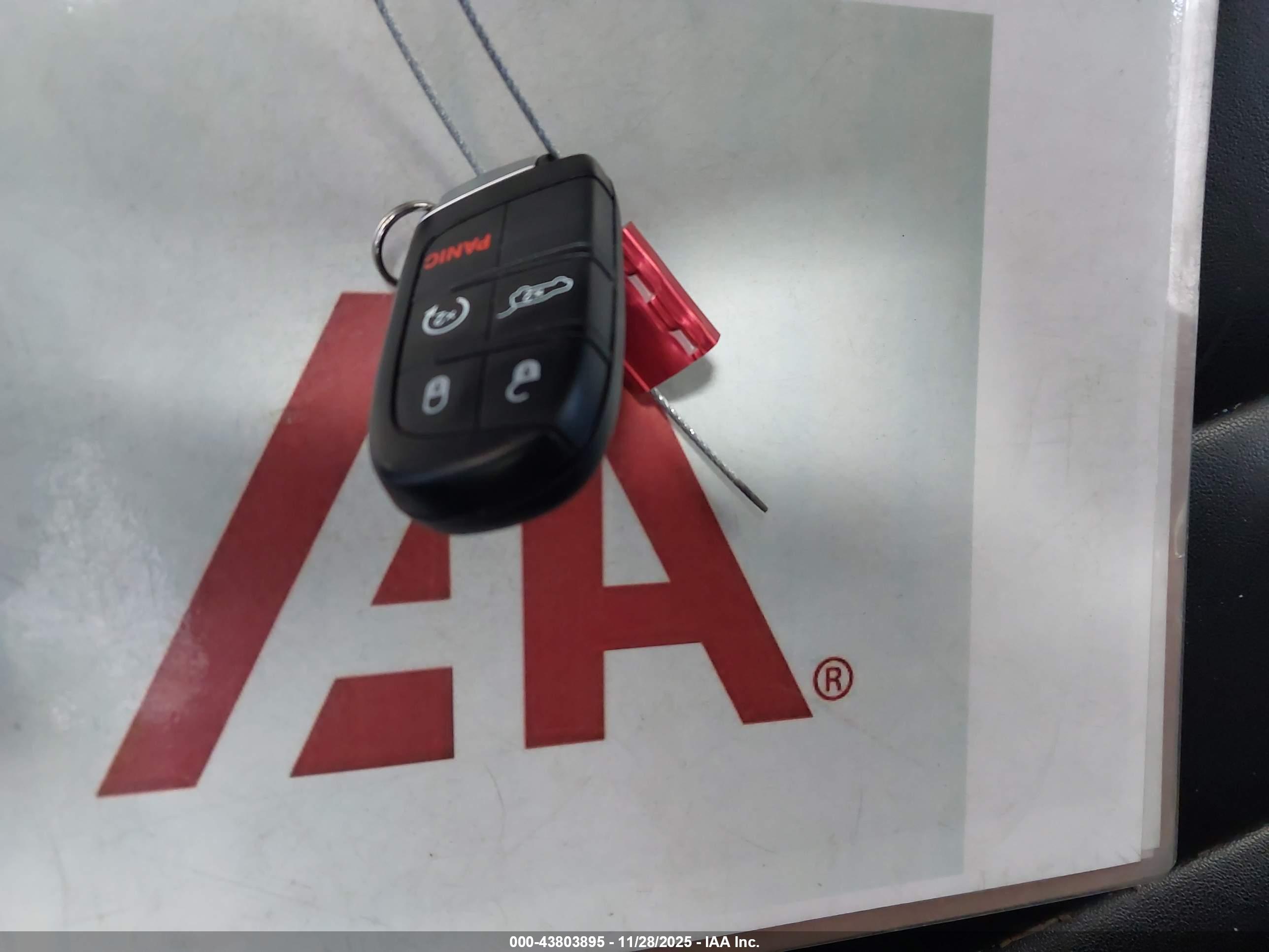 JEEP GRAND image 11