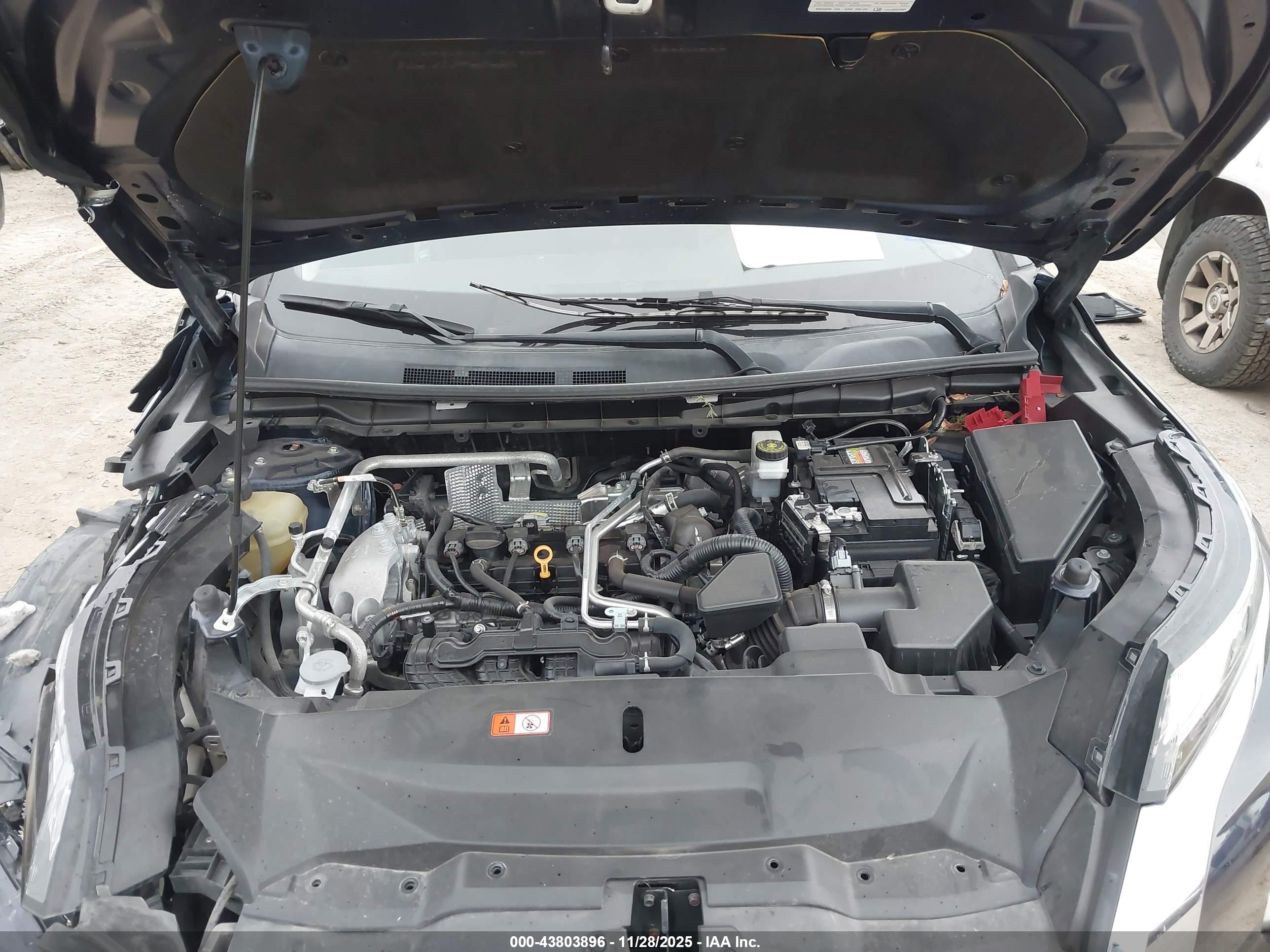 MITSUBISHI OUTLANDER image 10