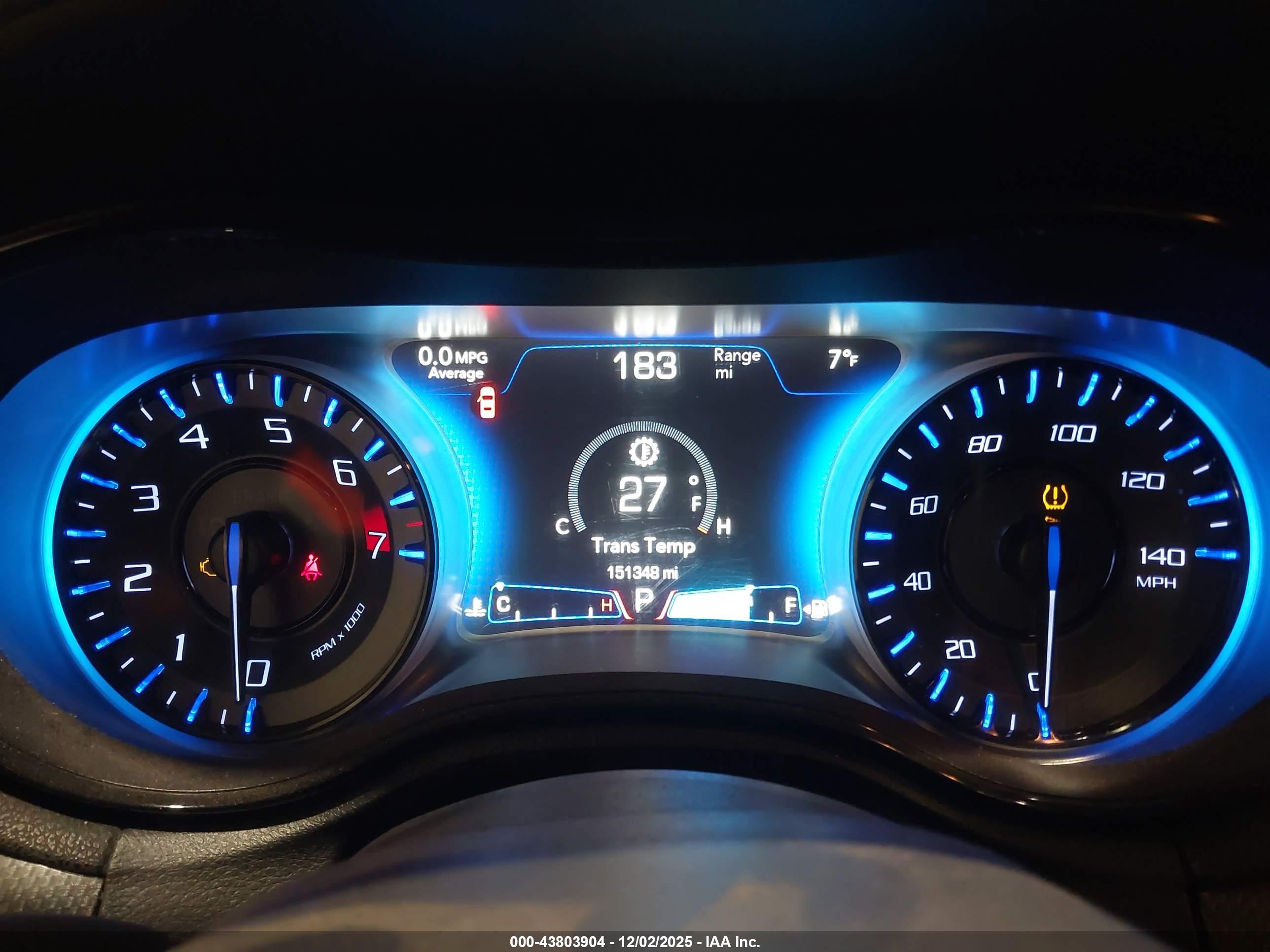 CHRYSLER 300 image 7