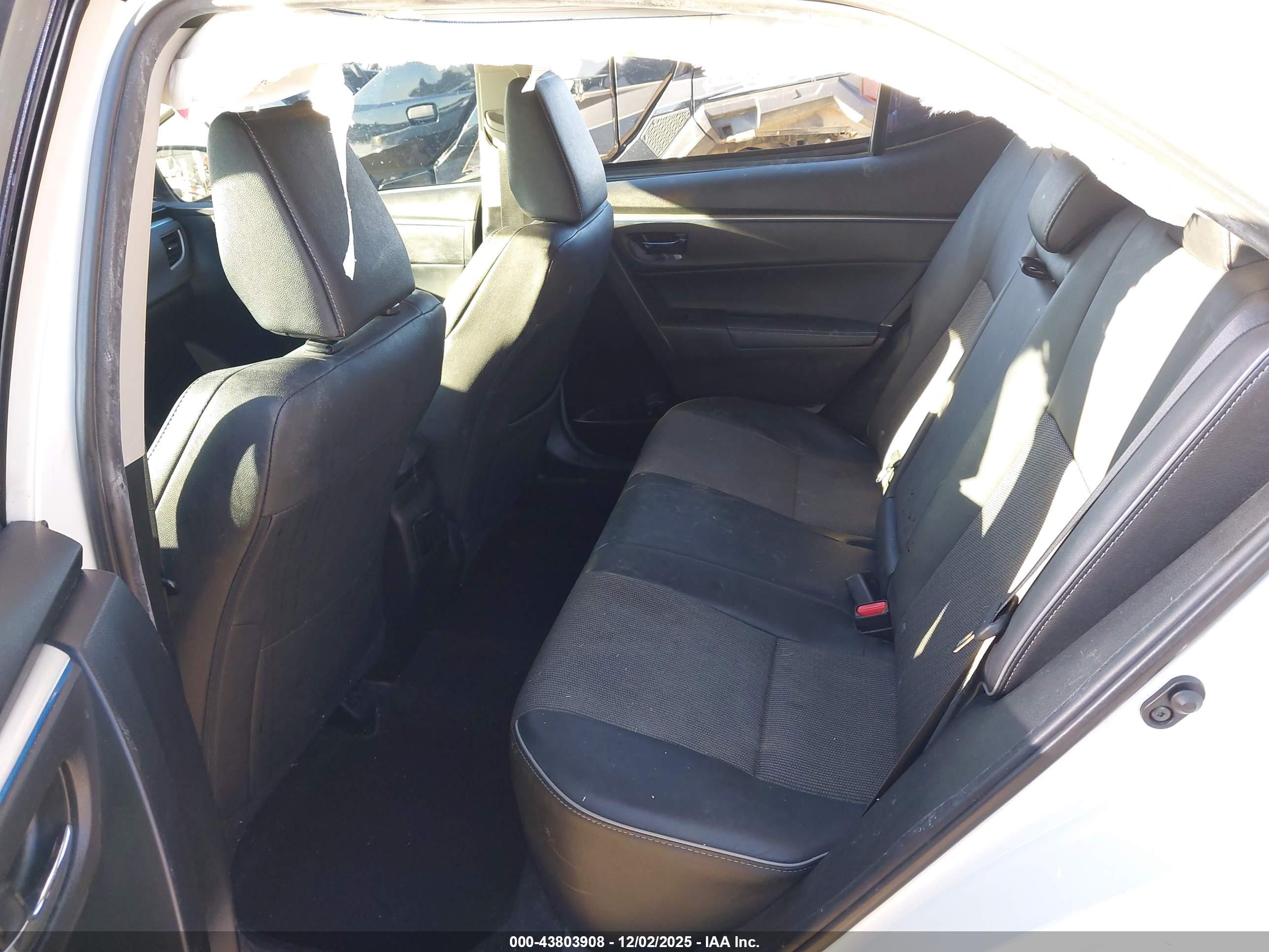 TOYOTA COROLLA image 8