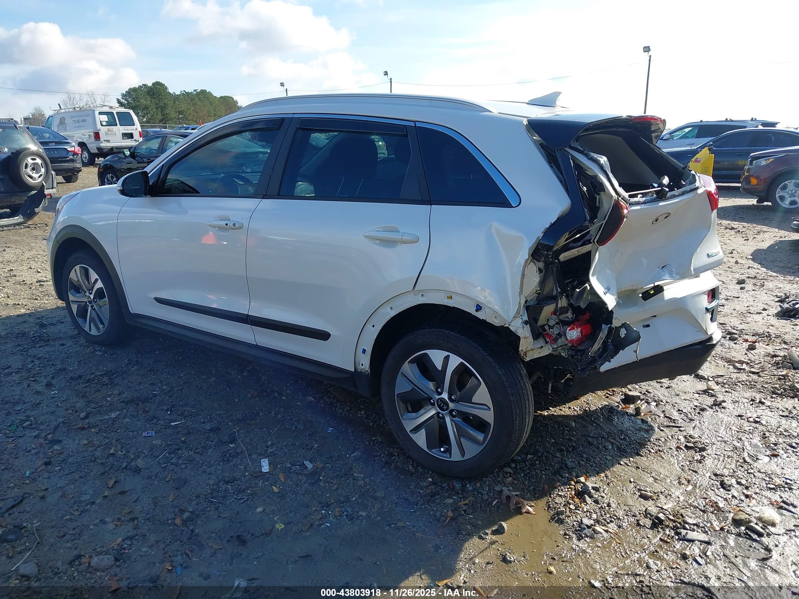 KIA NIRO image 3