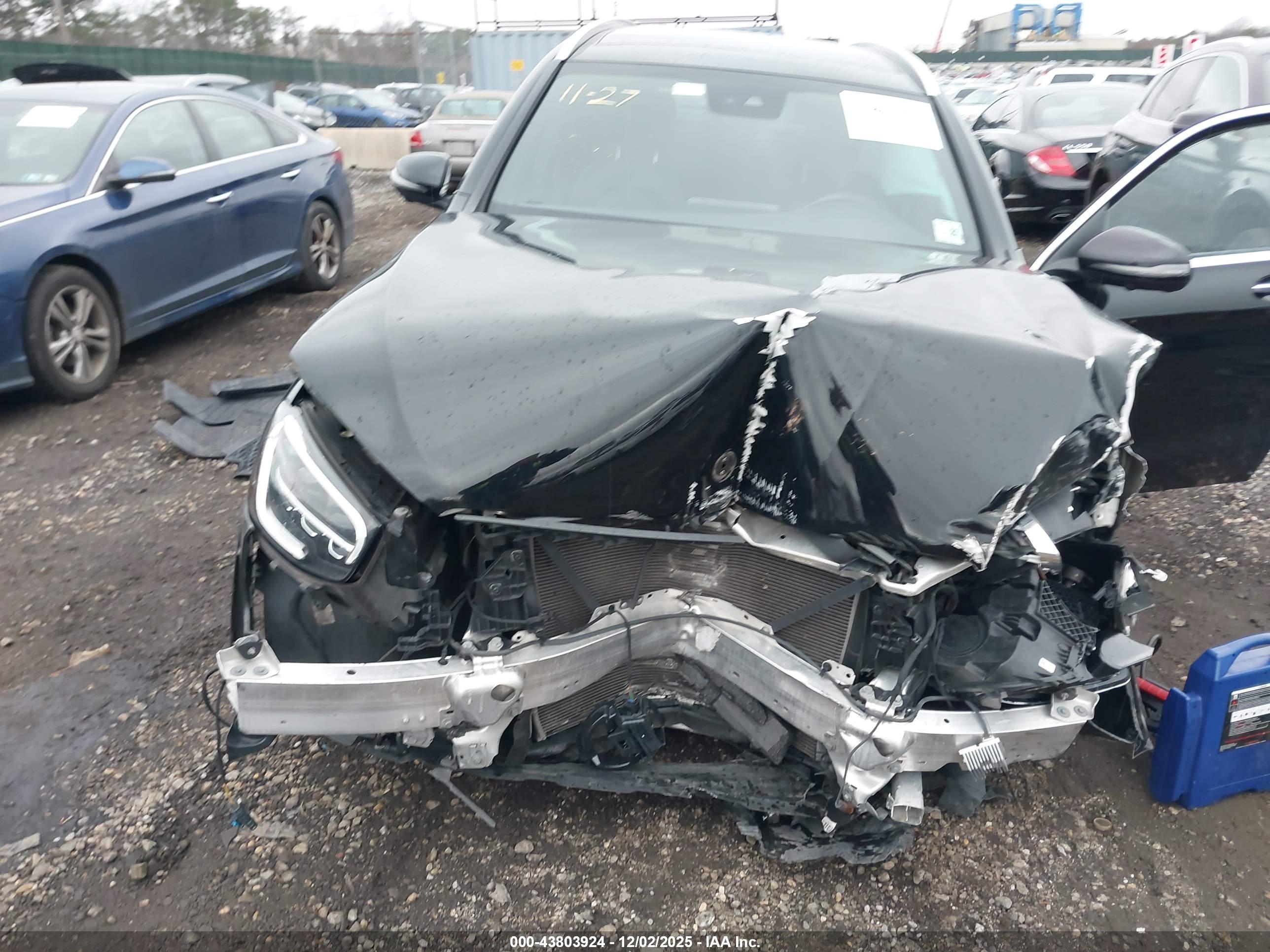 MERCEDES-BENZ GLC image 6