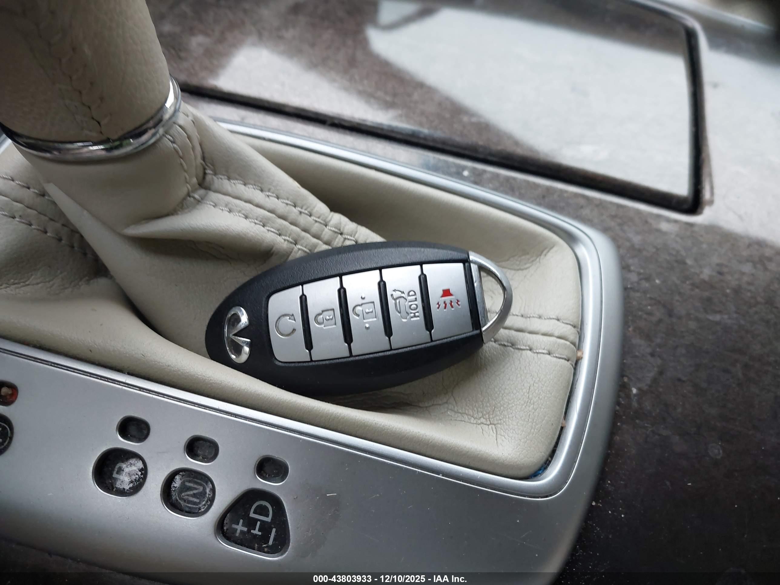 INFINITI QX60 image 11