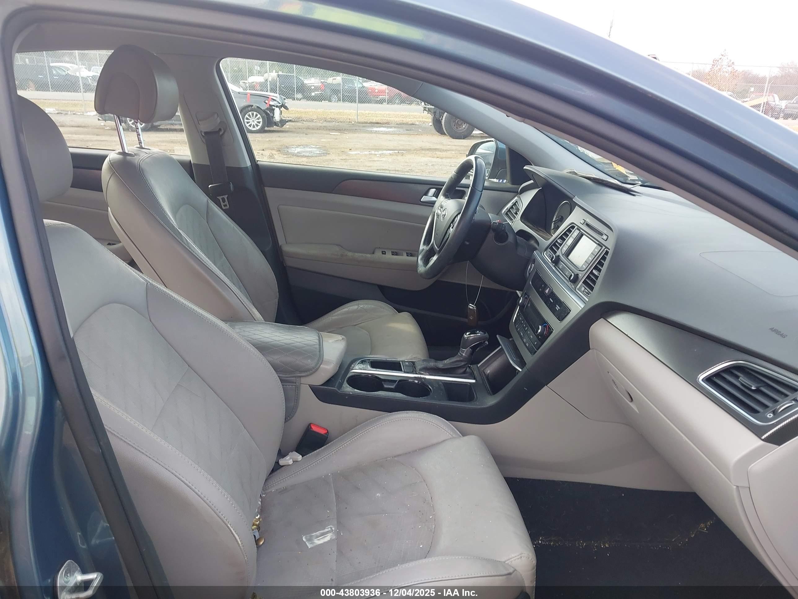 HYUNDAI SONATA image 5