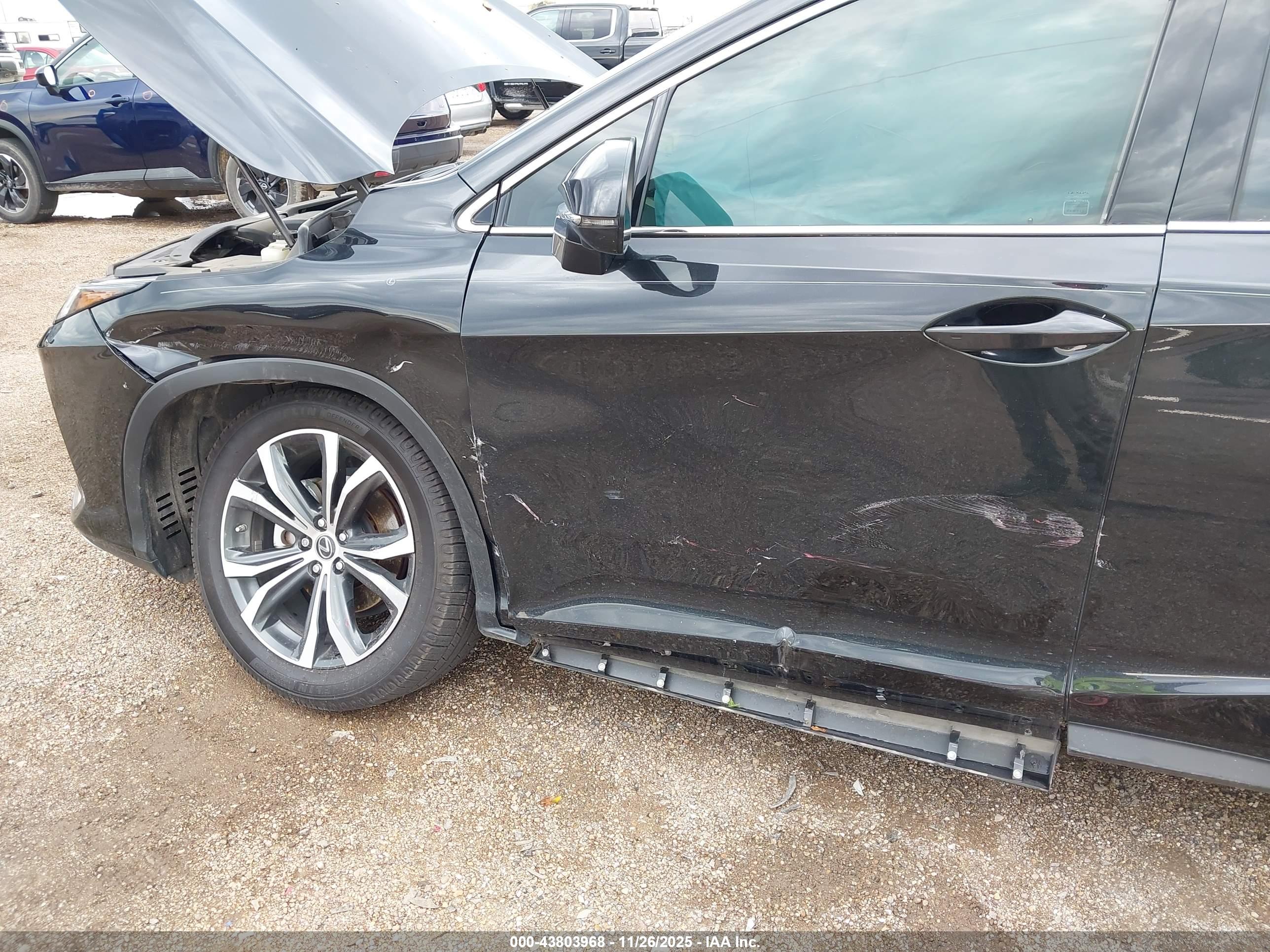 LEXUS RX image 6