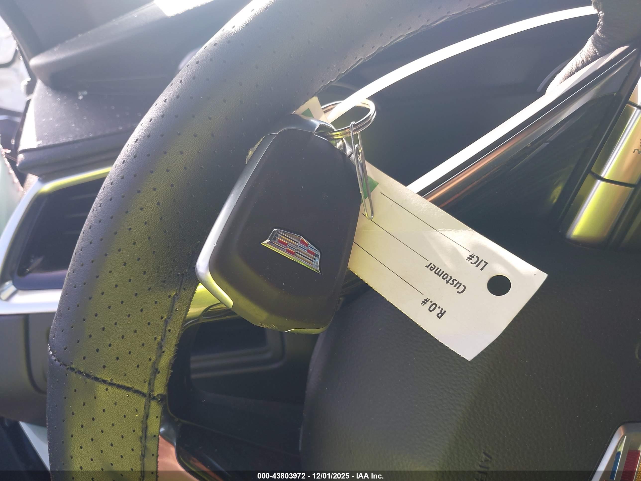 CADILLAC XT6 image 11