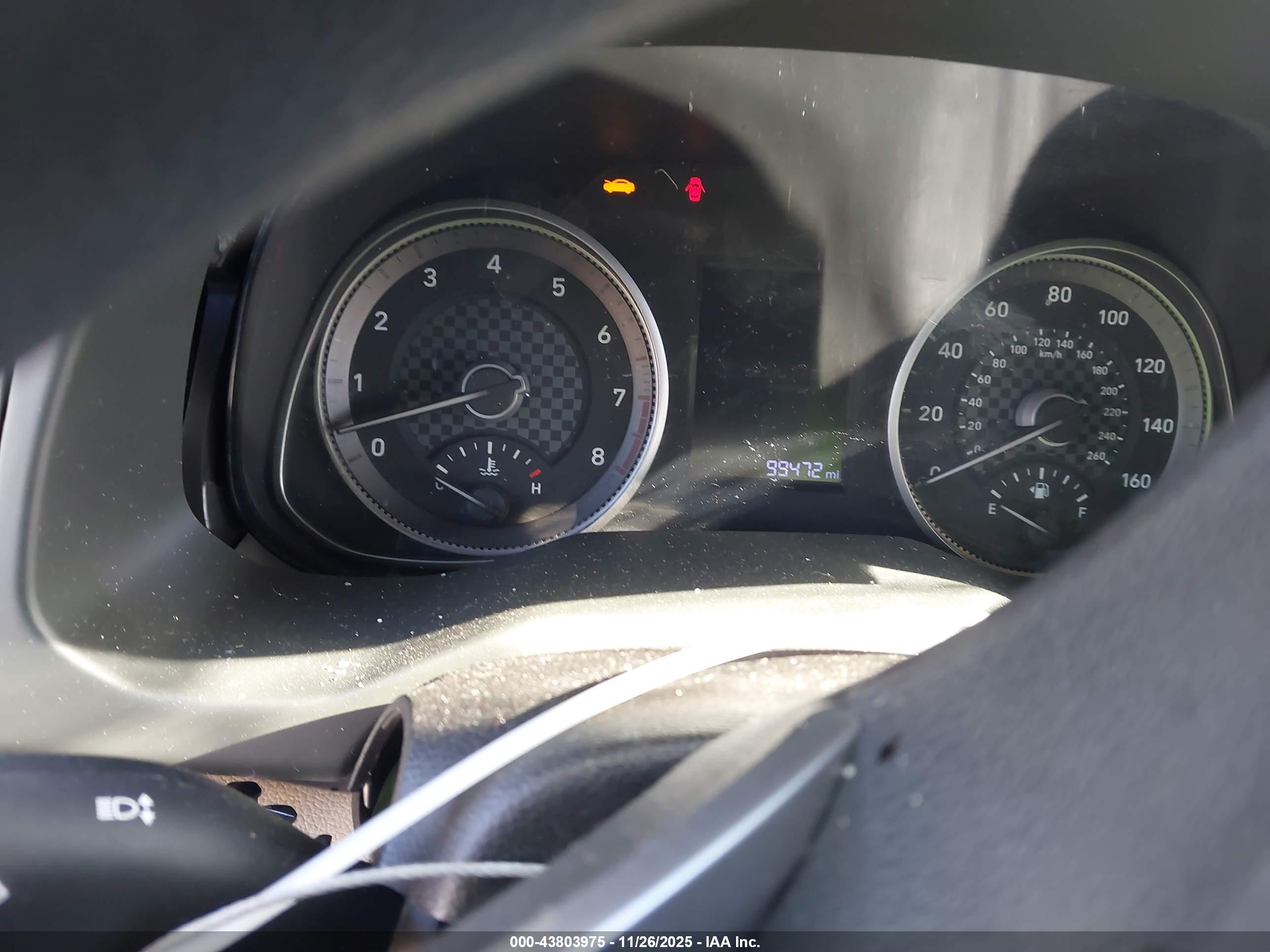 HYUNDAI ELANTRA image 7