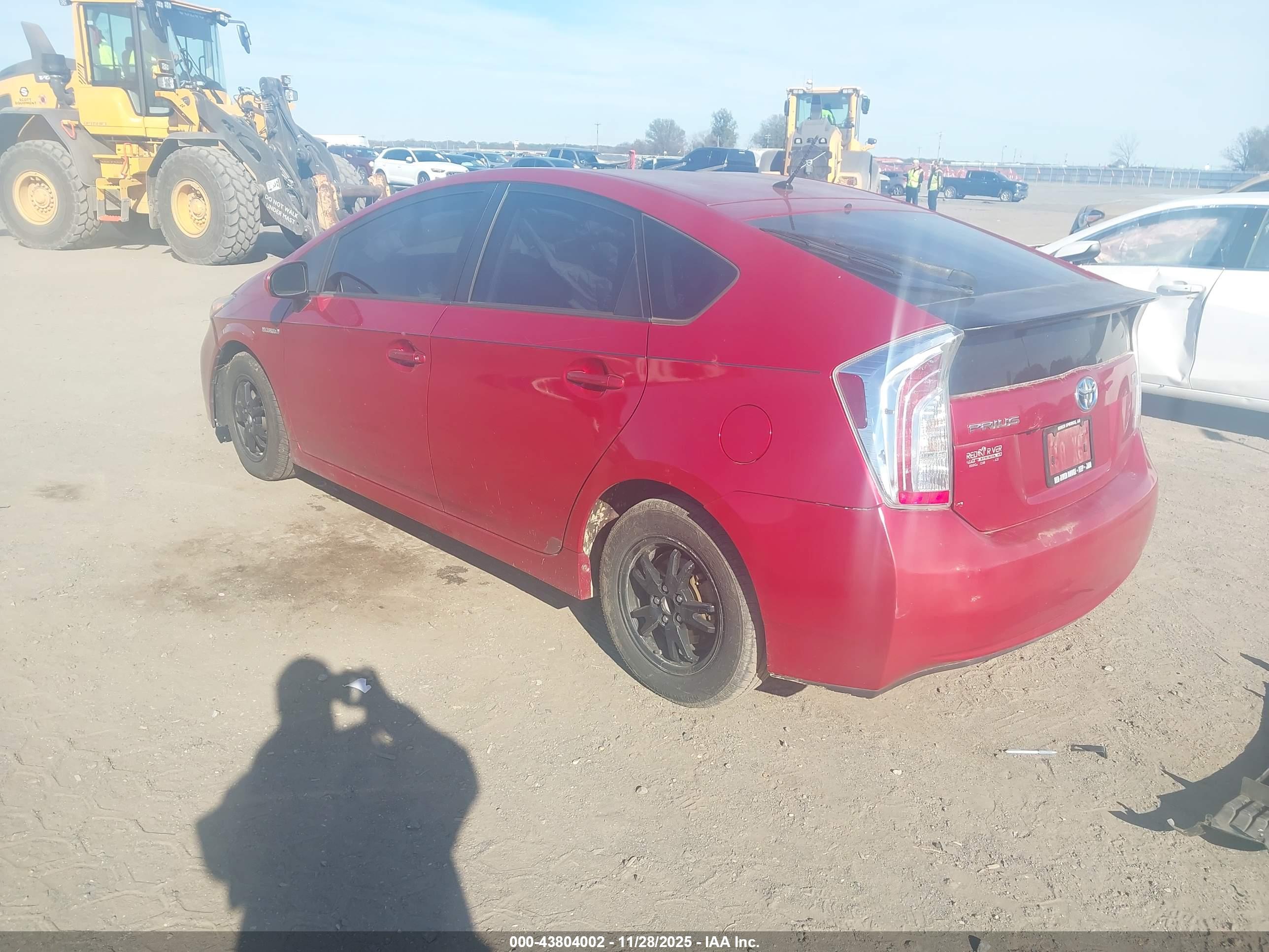 TOYOTA PRIUS image 3
