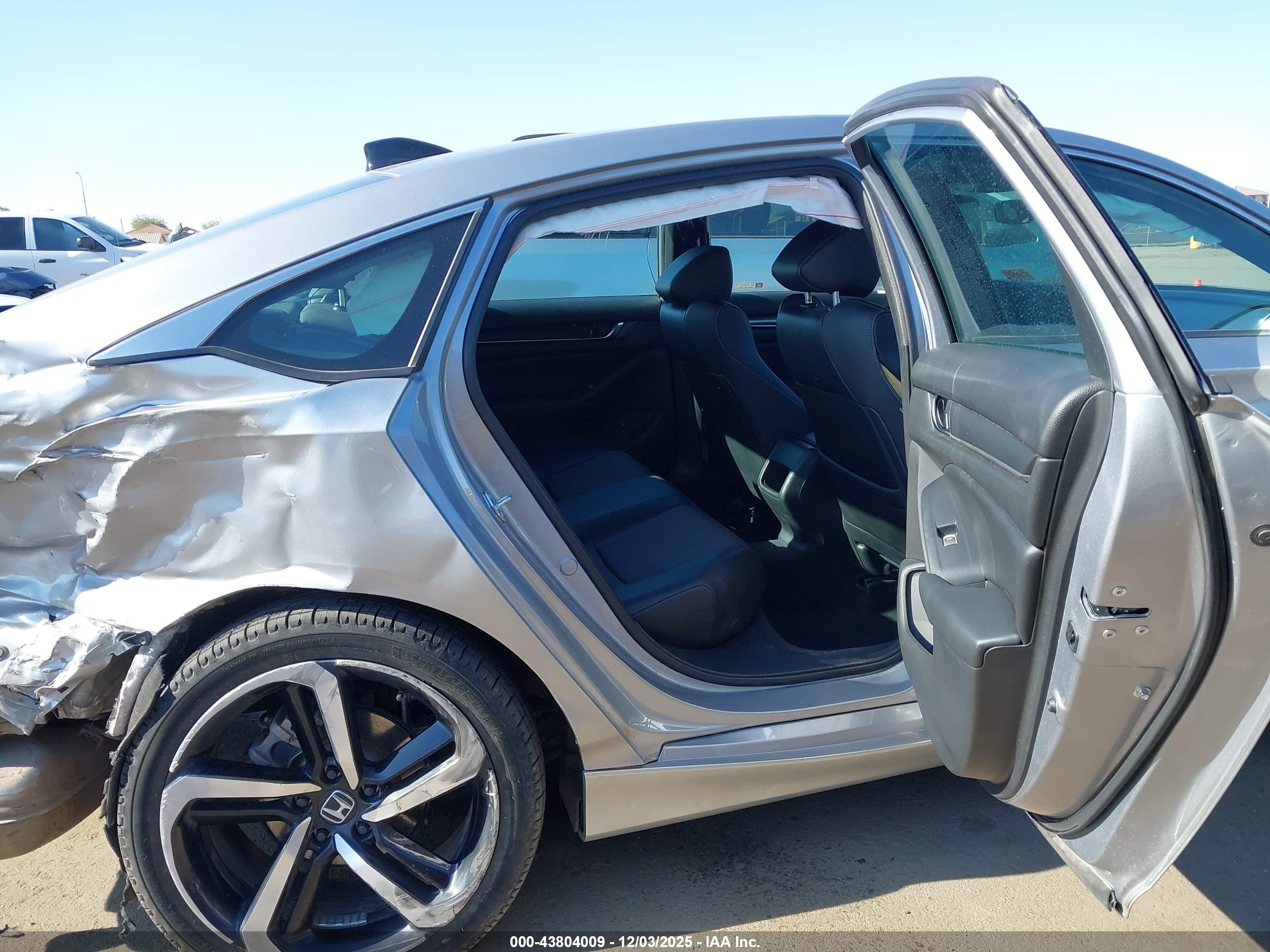 HONDA ACCORD image 8