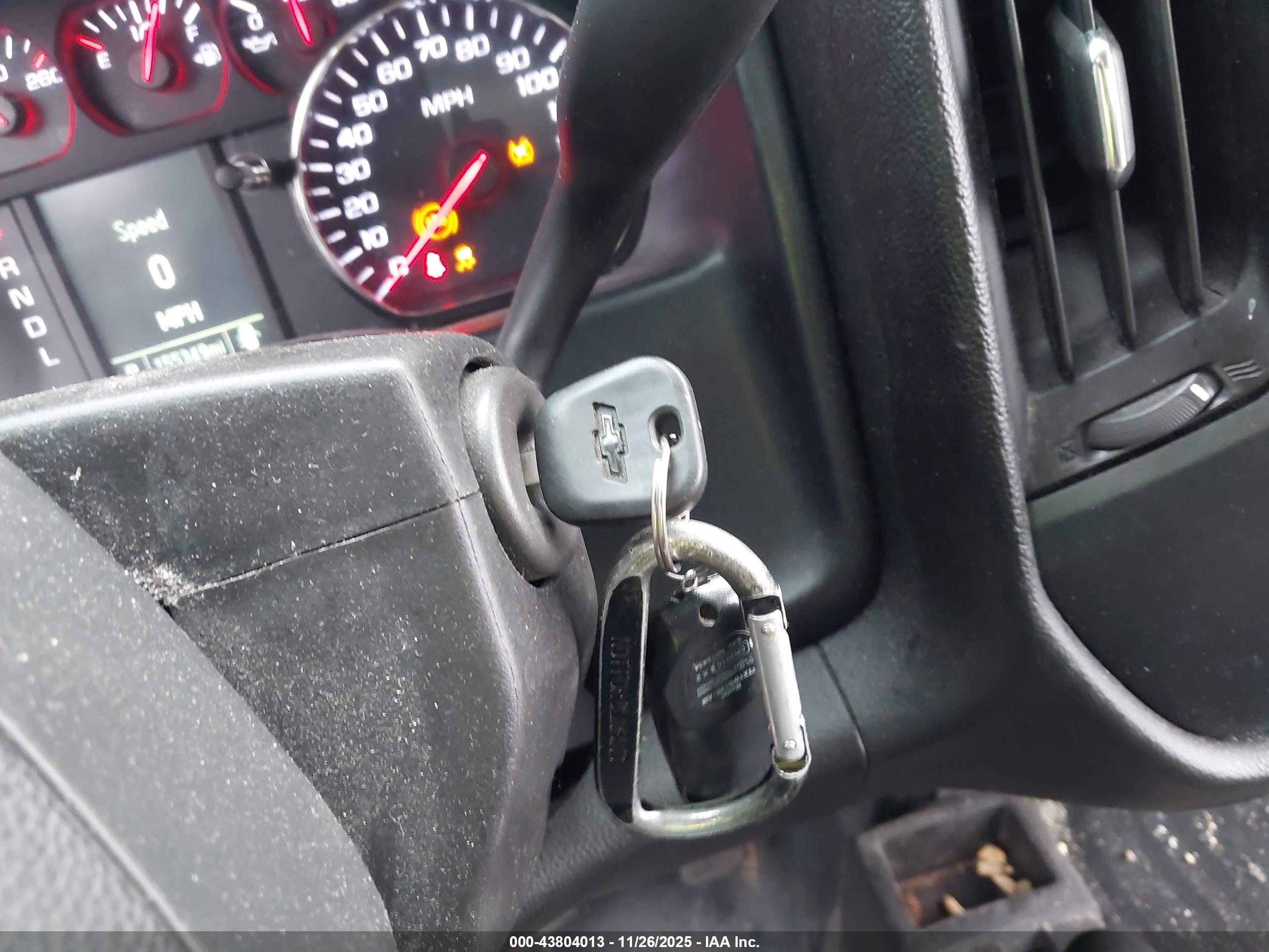 CHEVROLET SILVERADO image 11