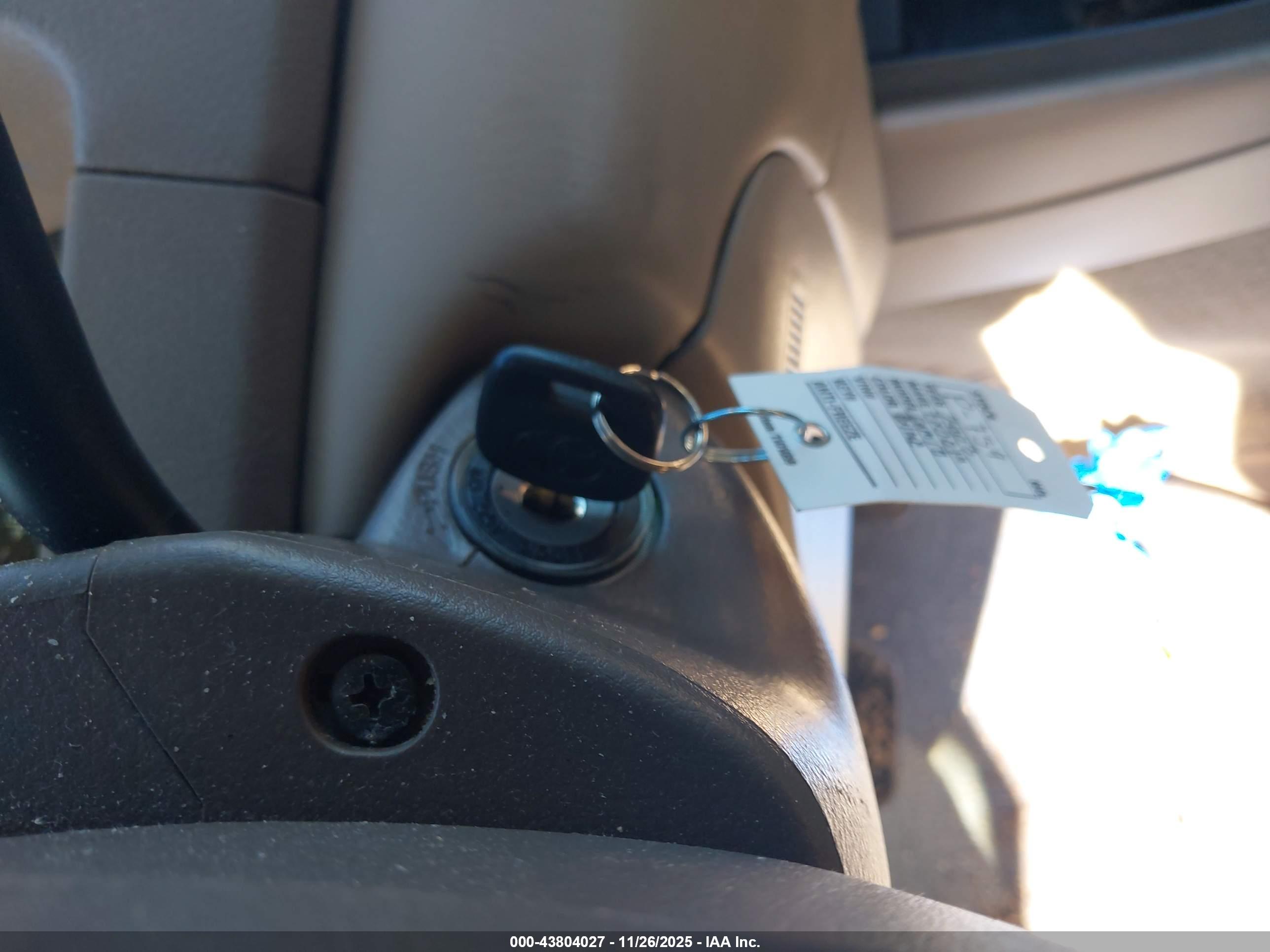 TOYOTA CAMRY image 11