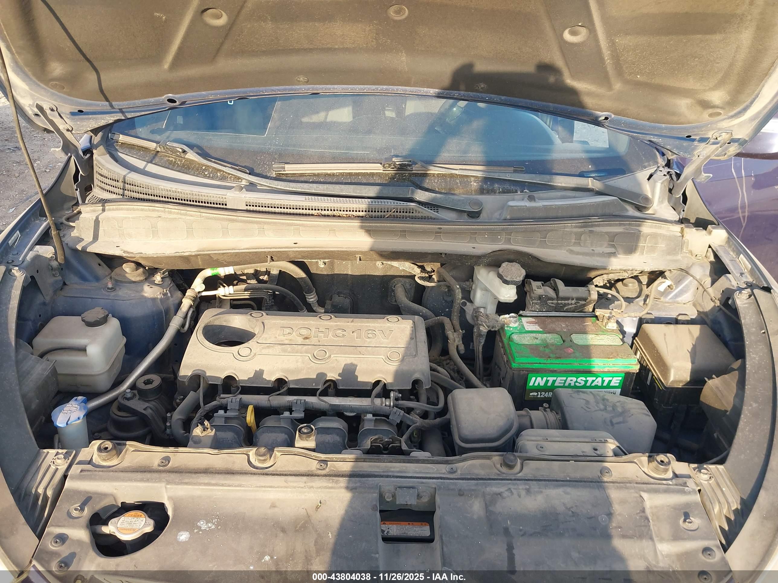 HYUNDAI TUCSON image 10