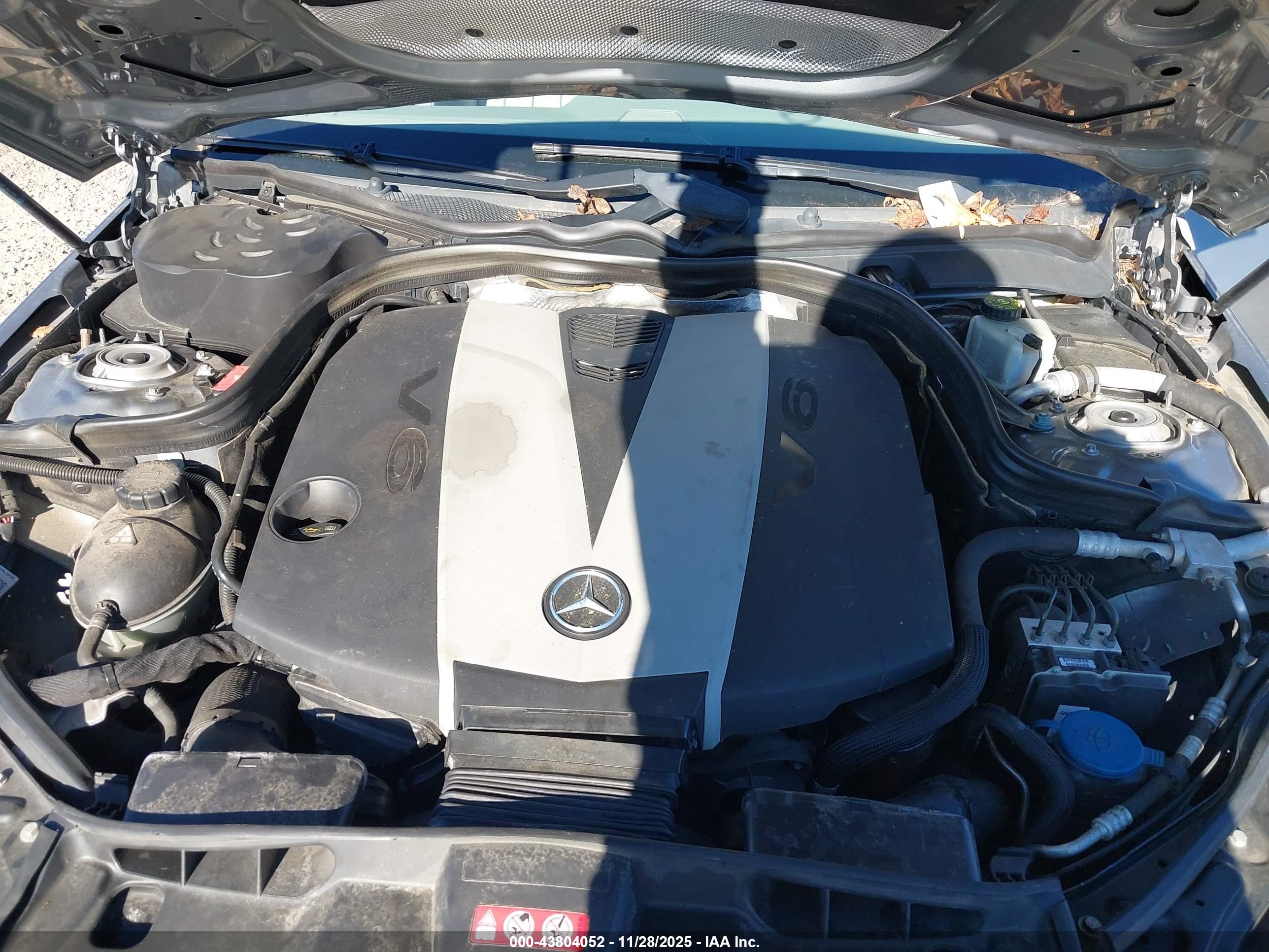 MERCEDES-BENZ E image 10