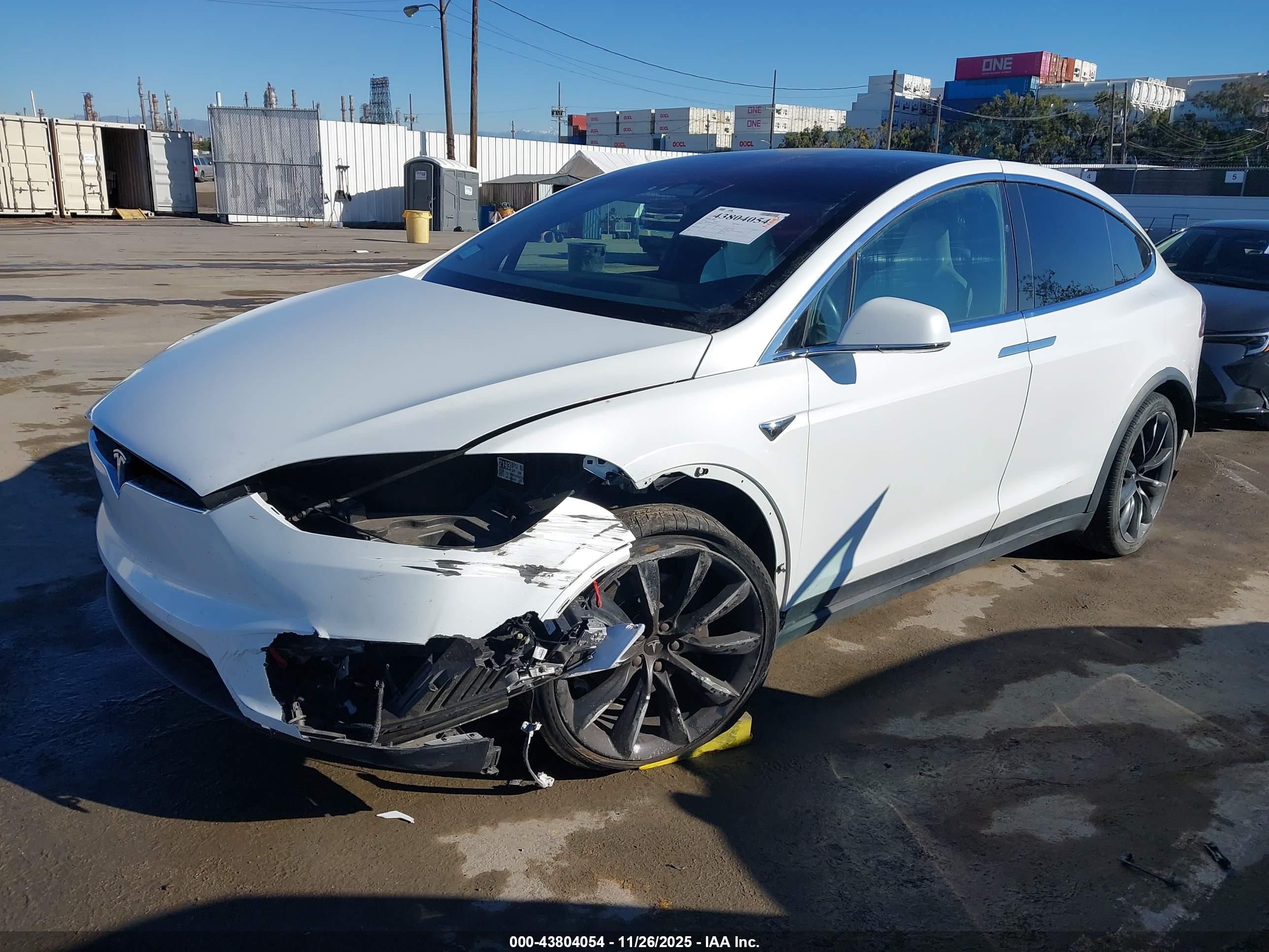 TESLA MODEL image 2