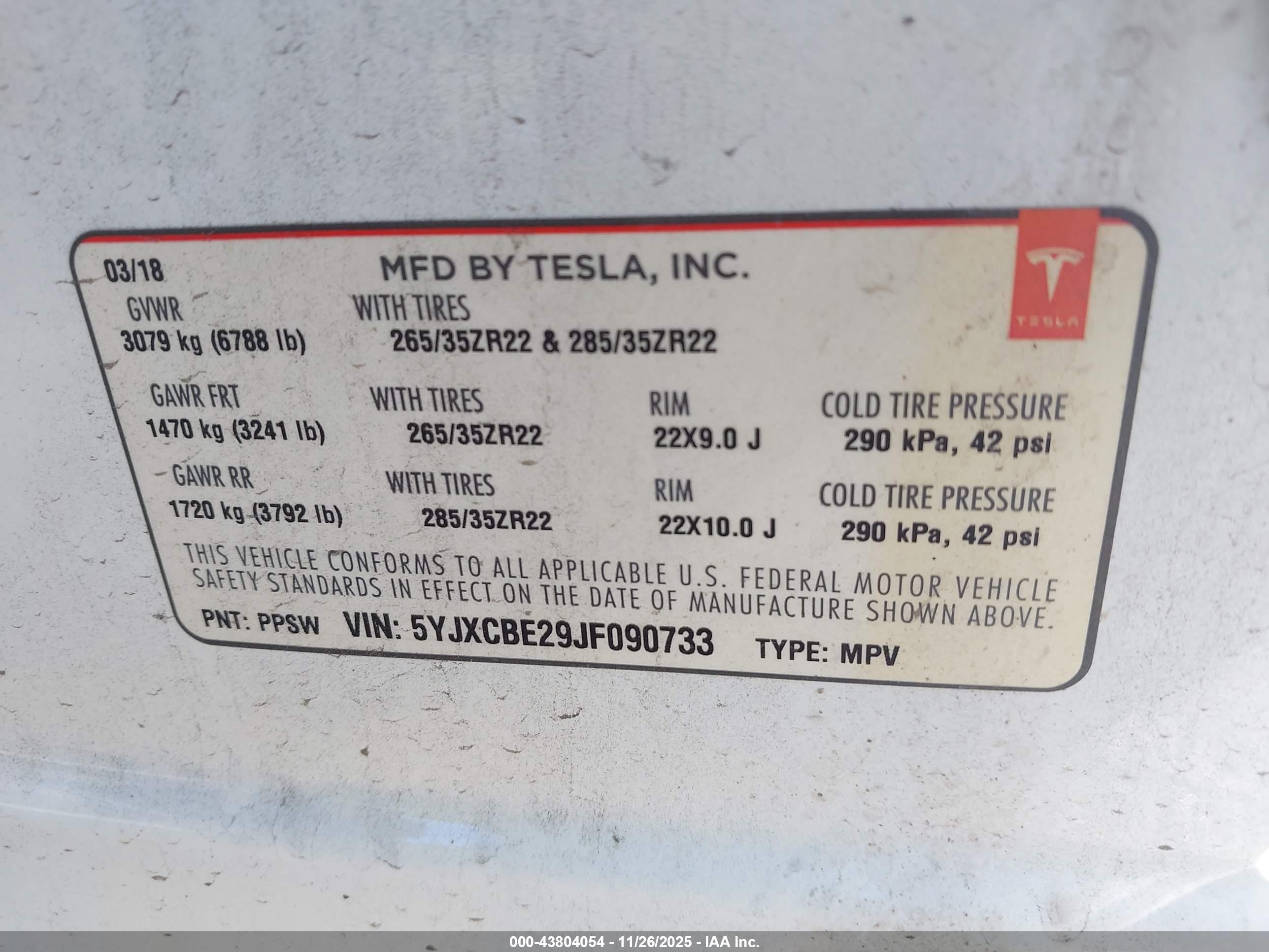 TESLA MODEL image 9