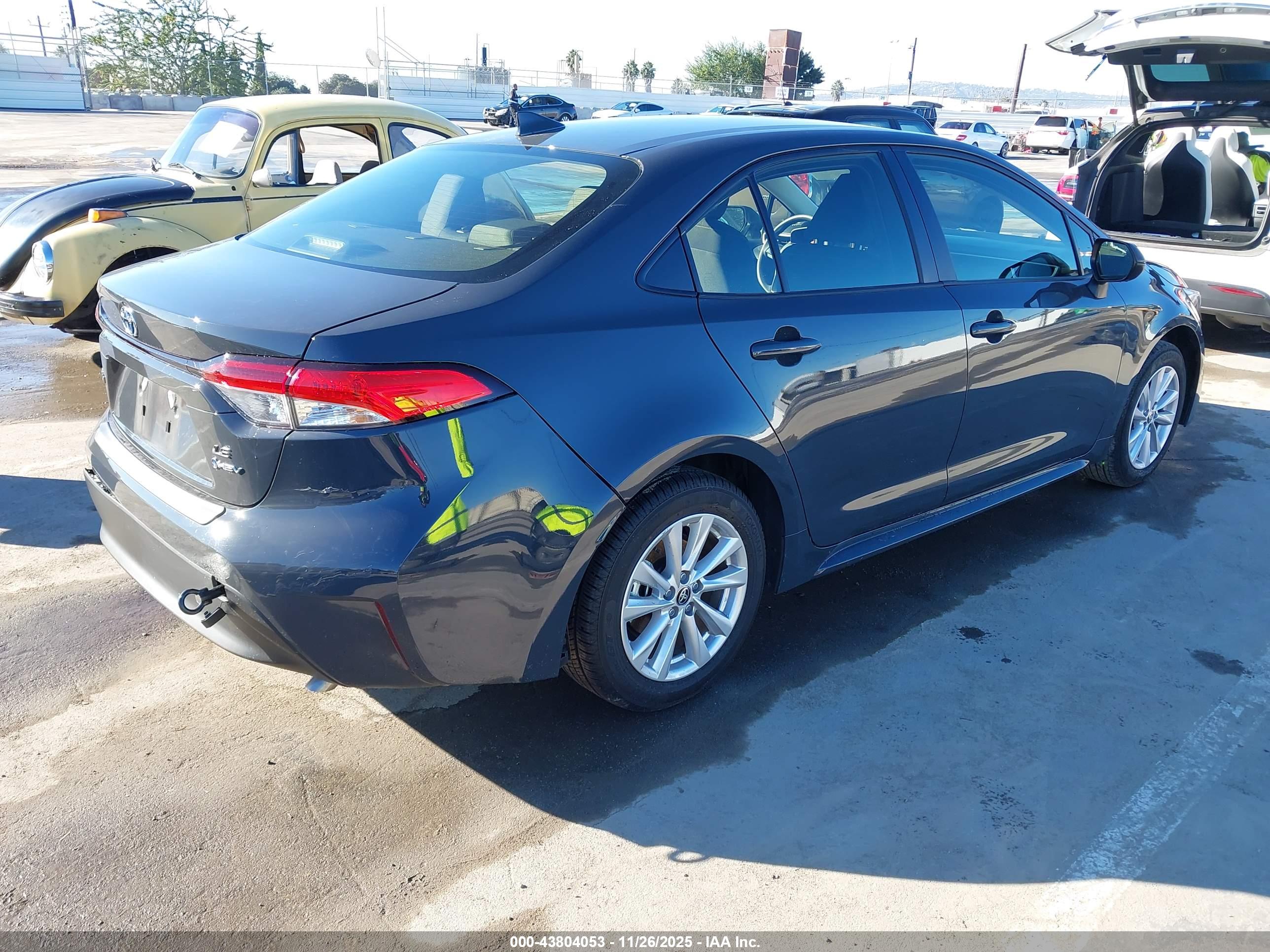 TOYOTA COROLLA image 4