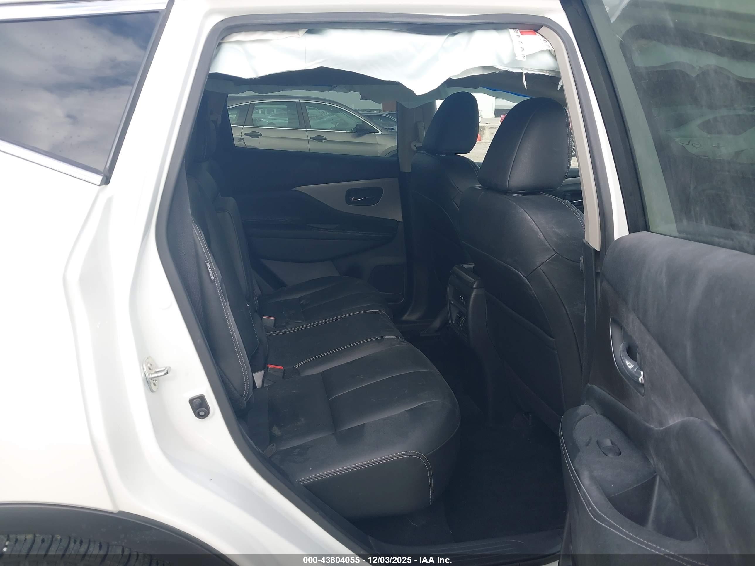 NISSAN MURANO image 8
