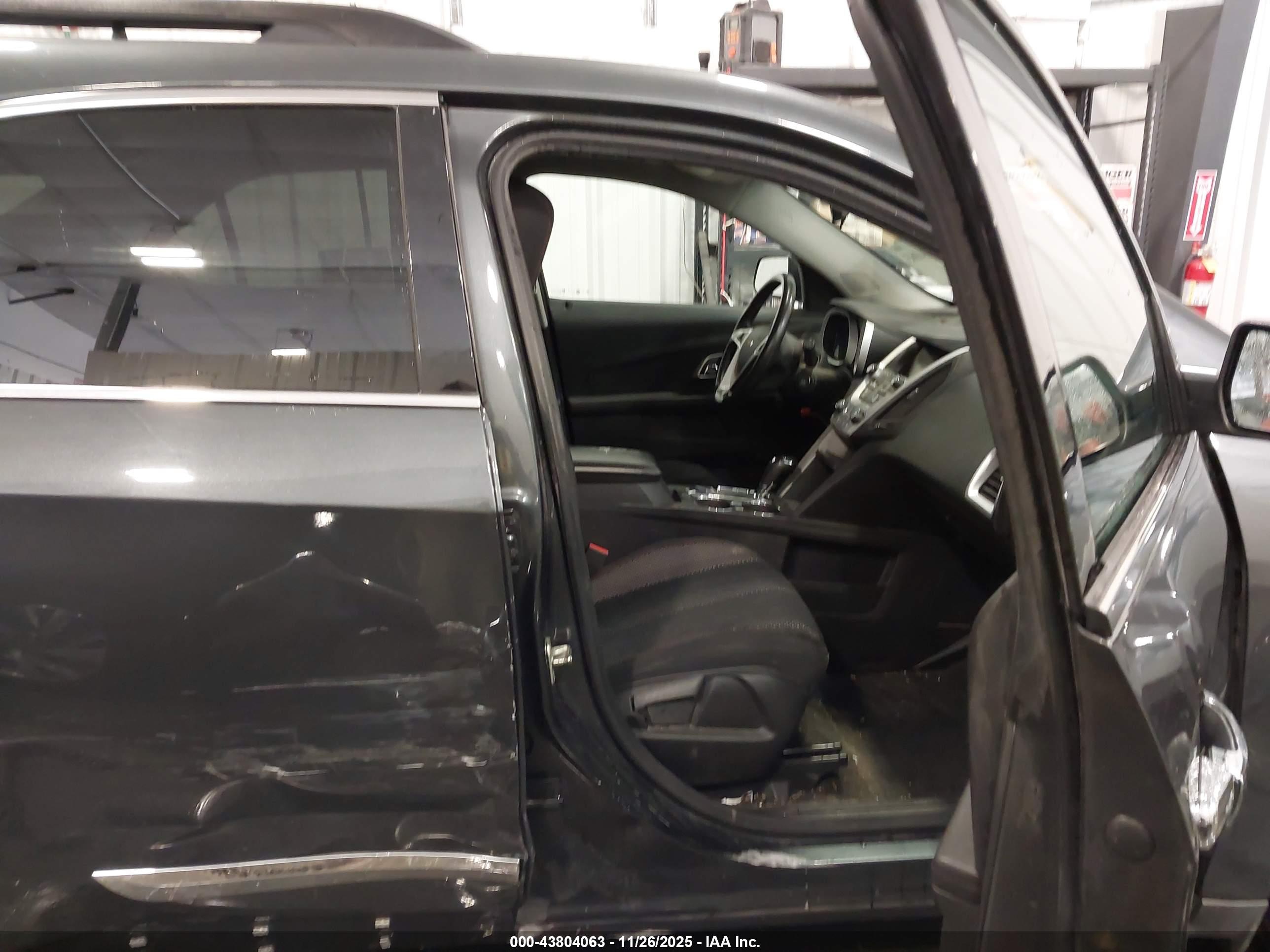 CHEVROLET EQUINOX image 5
