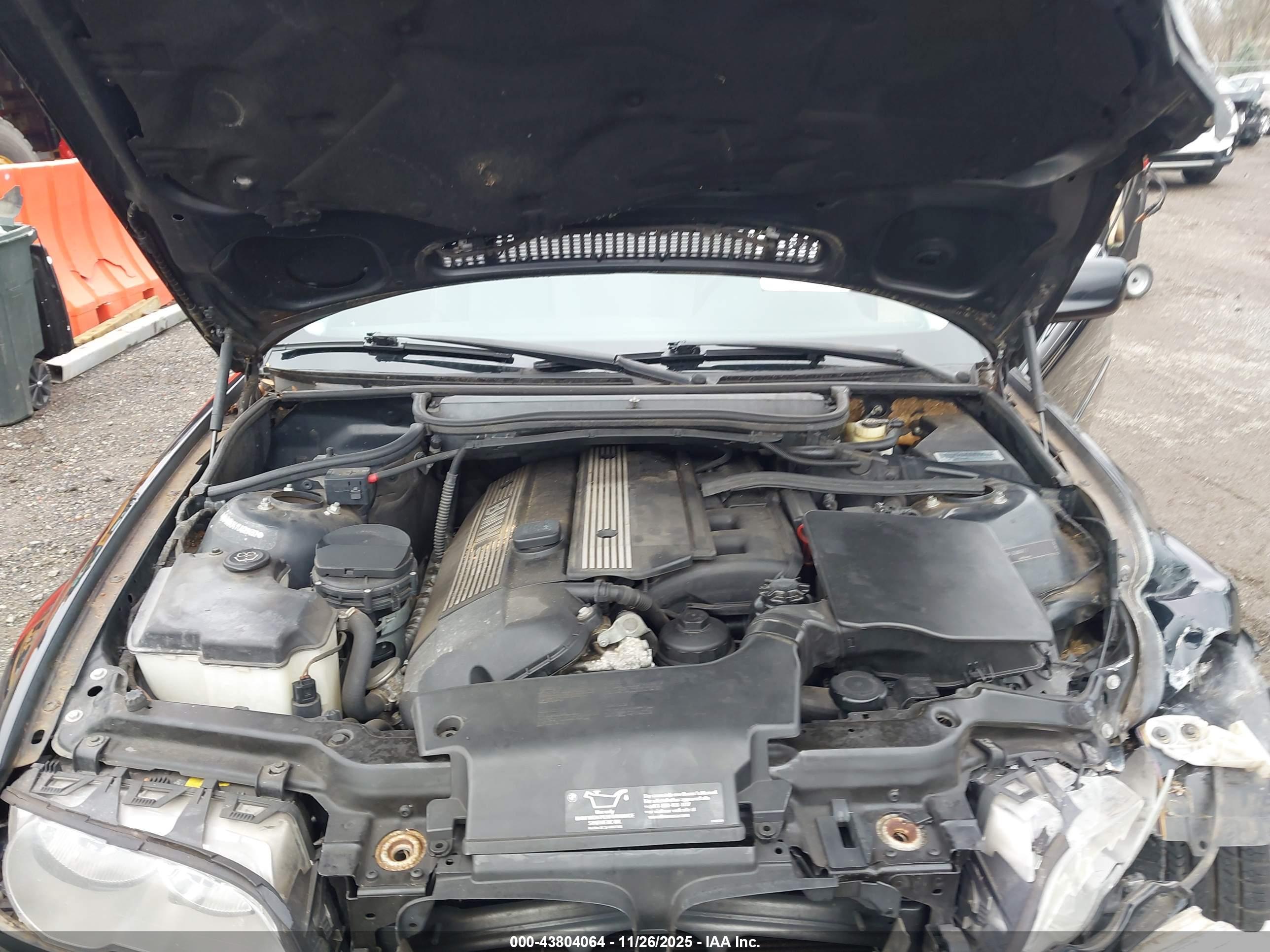 BMW 330CI image 10
