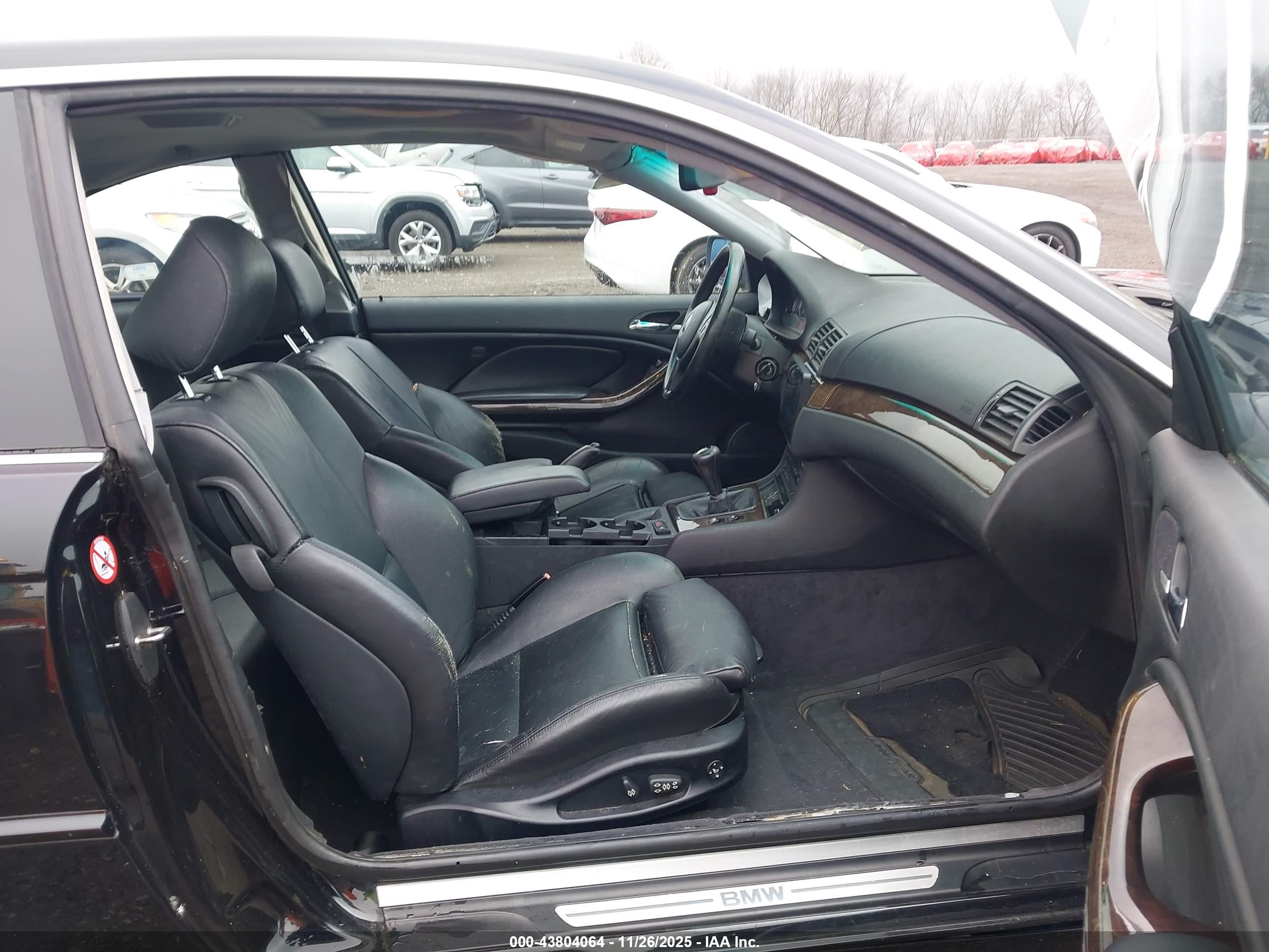 BMW 330CI image 5