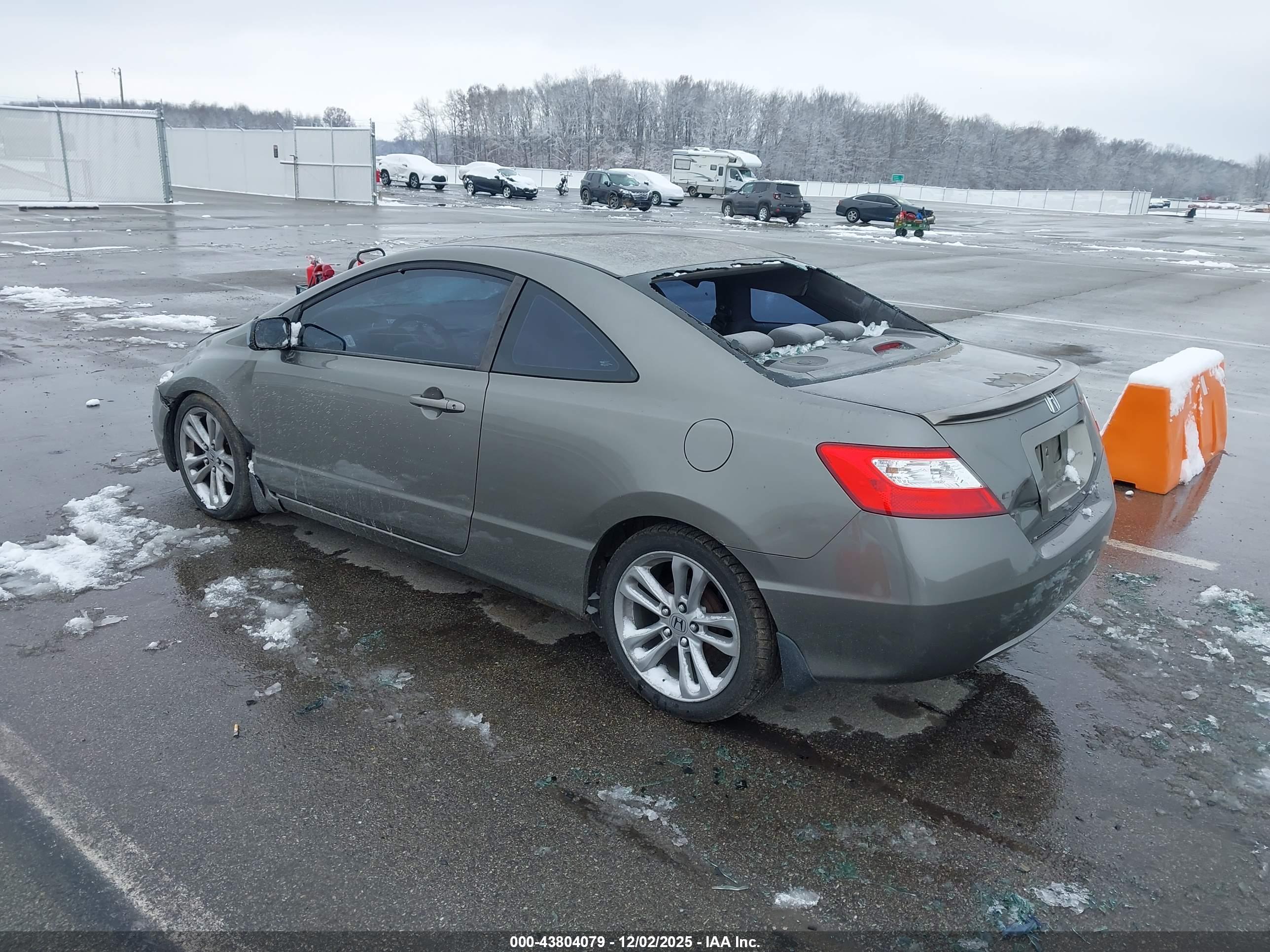 HONDA CIVIC image 3