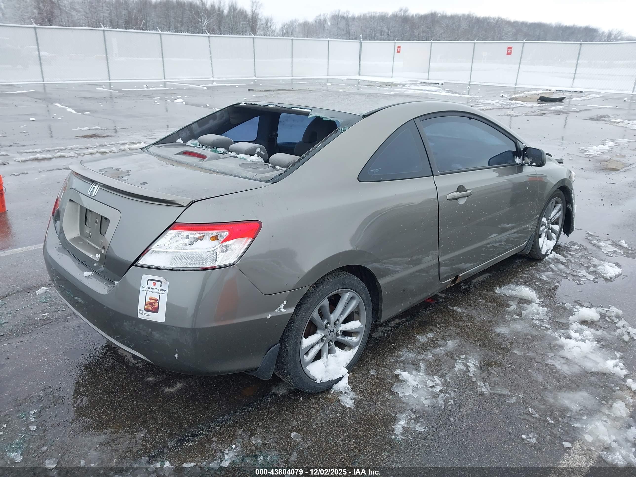 HONDA CIVIC image 4