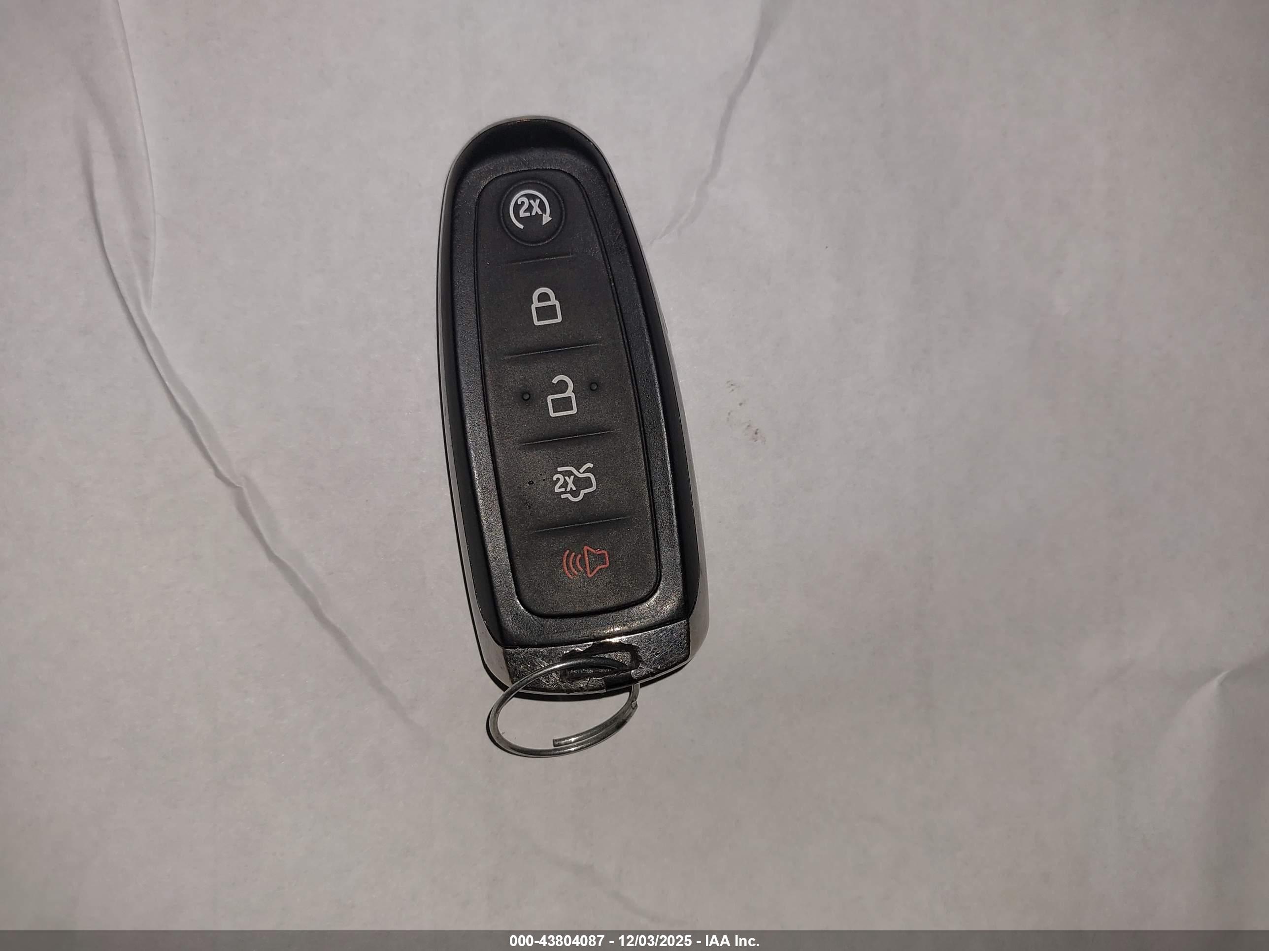 FORD EXPLORER image 11