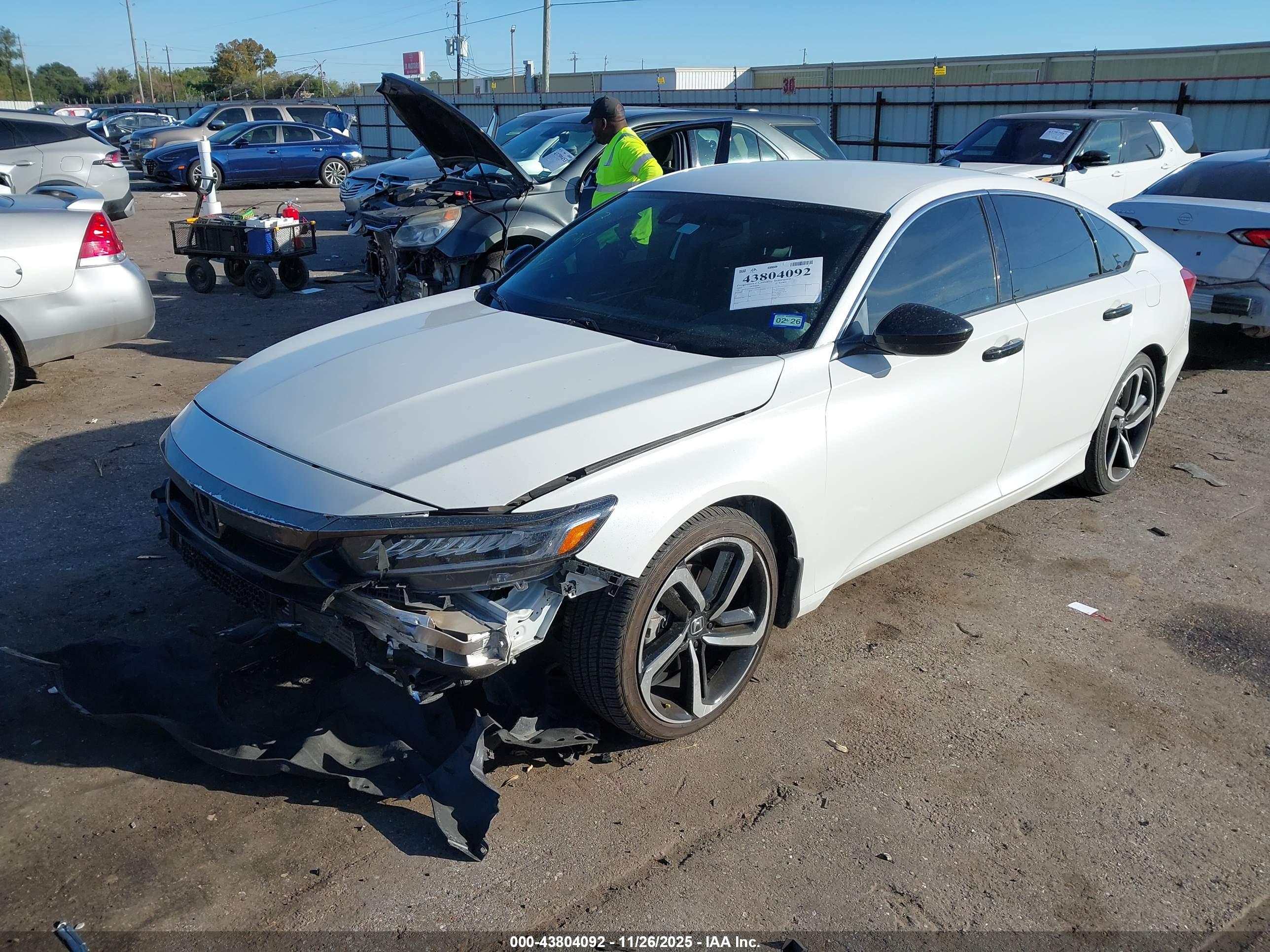 HONDA ACCORD image 2