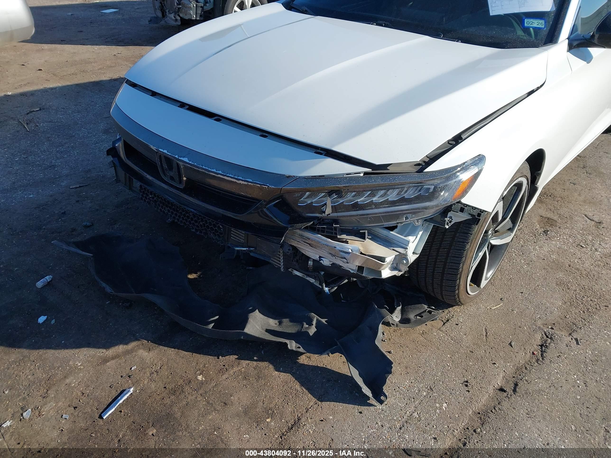 HONDA ACCORD image 6
