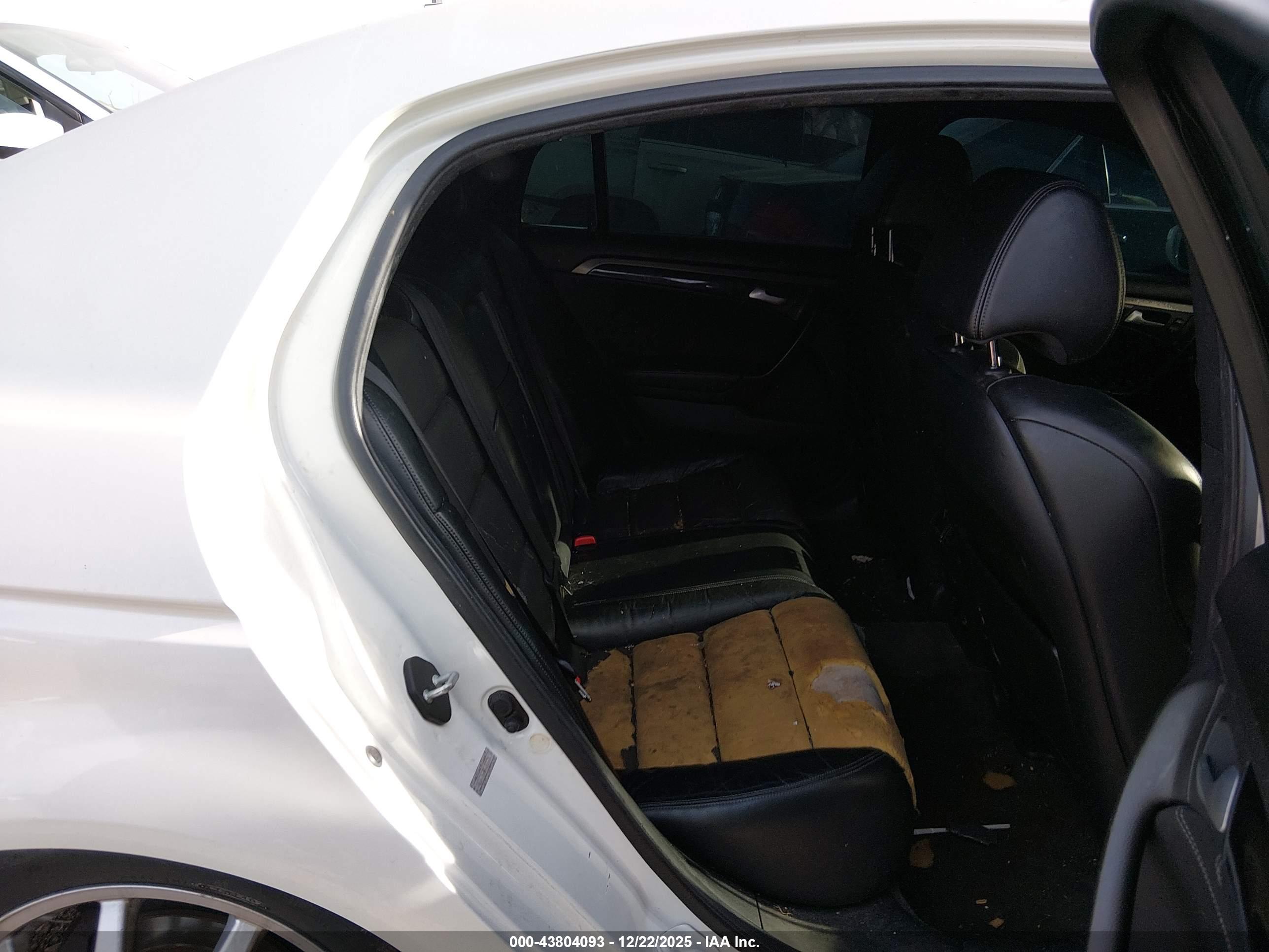 ACURA TL image 8