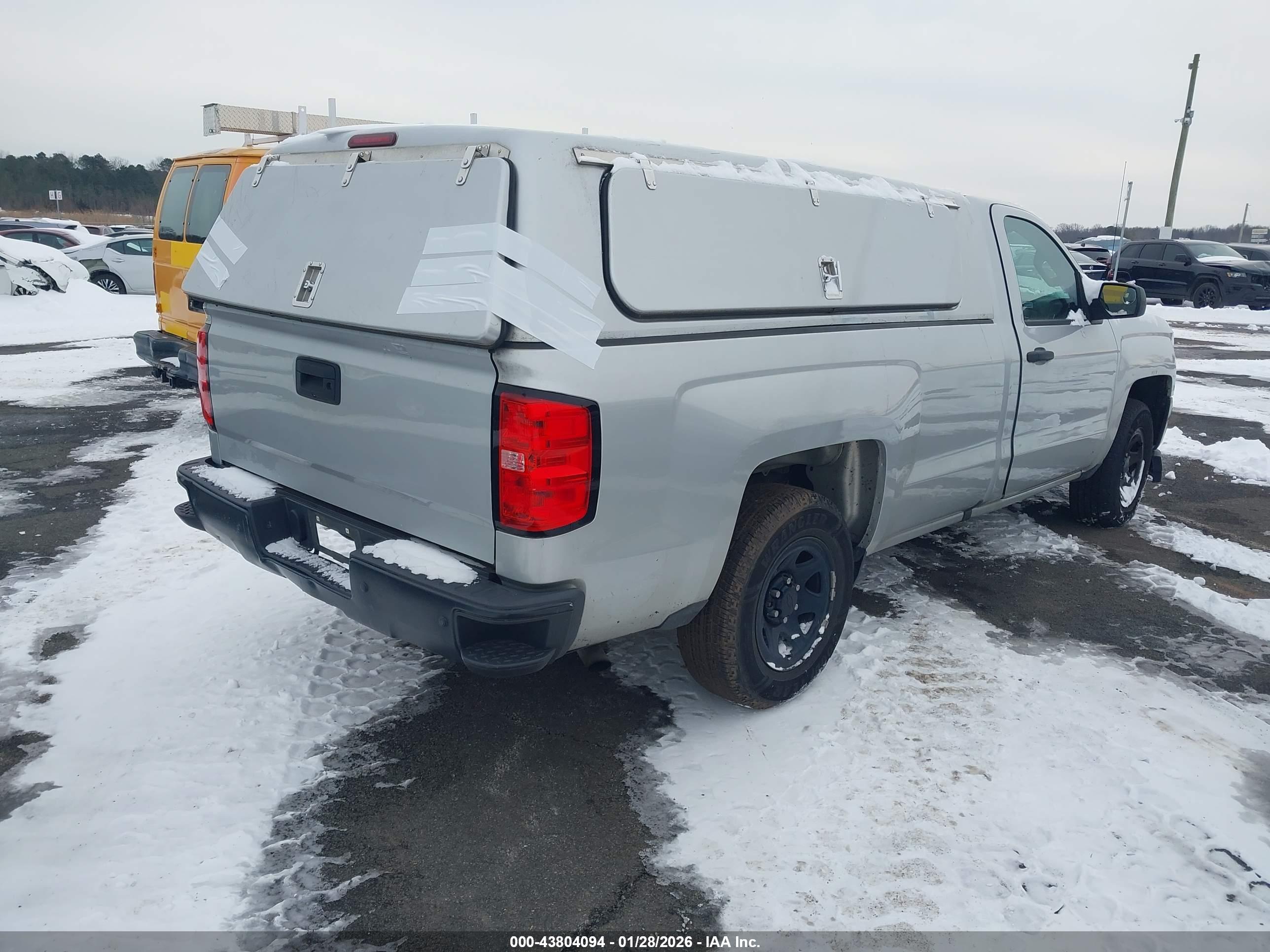 CHEVROLET SILVERADO image 4