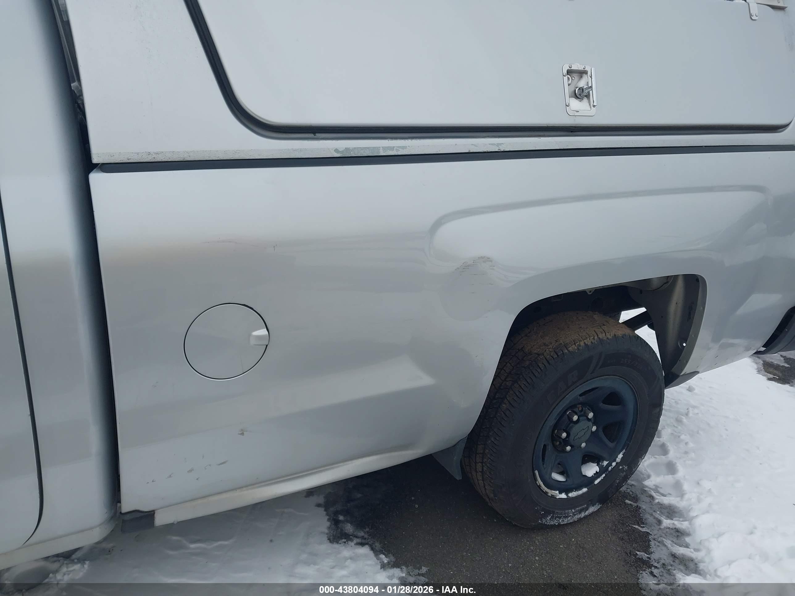 CHEVROLET SILVERADO image 6