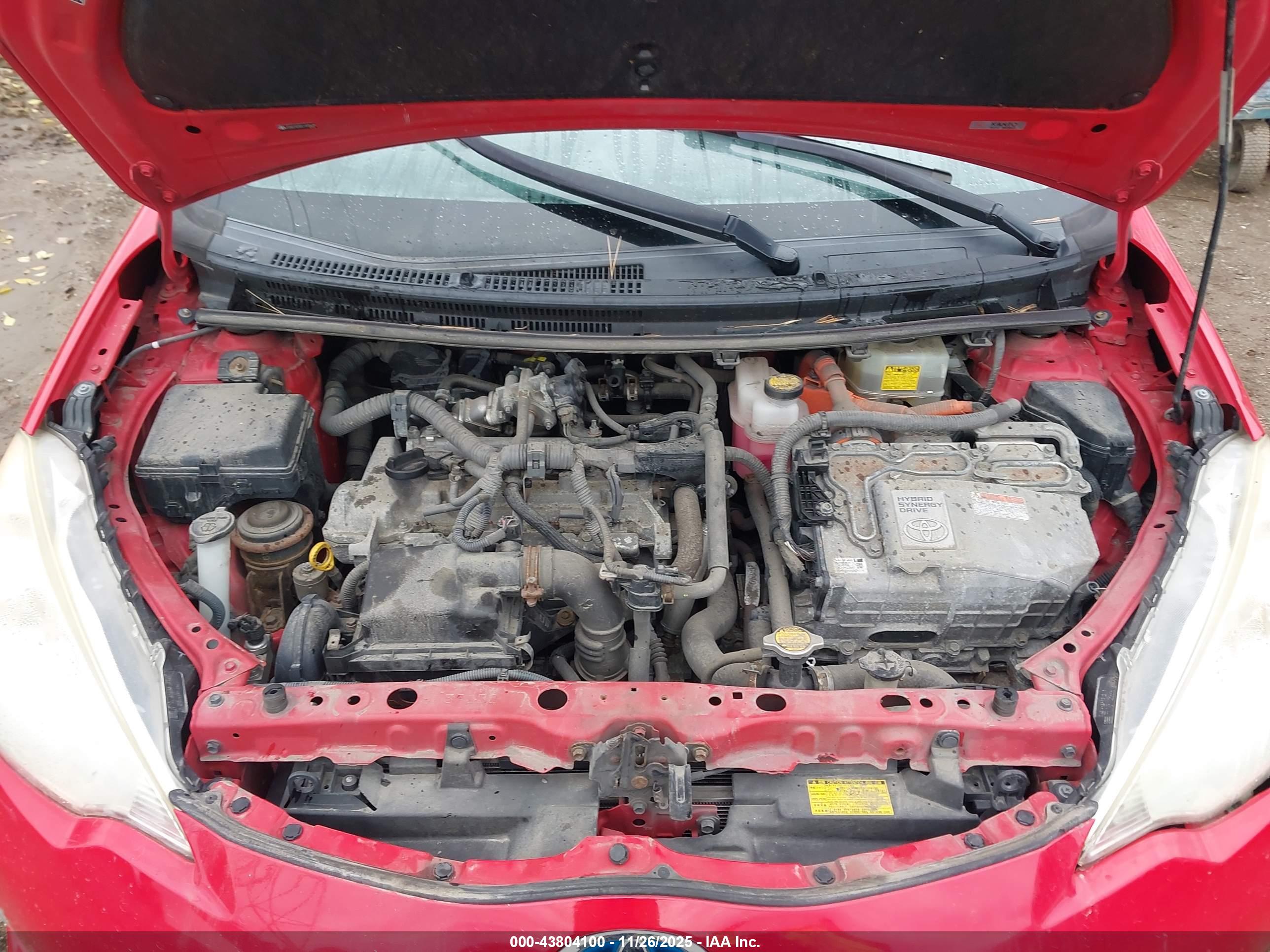 TOYOTA PRIUS image 10