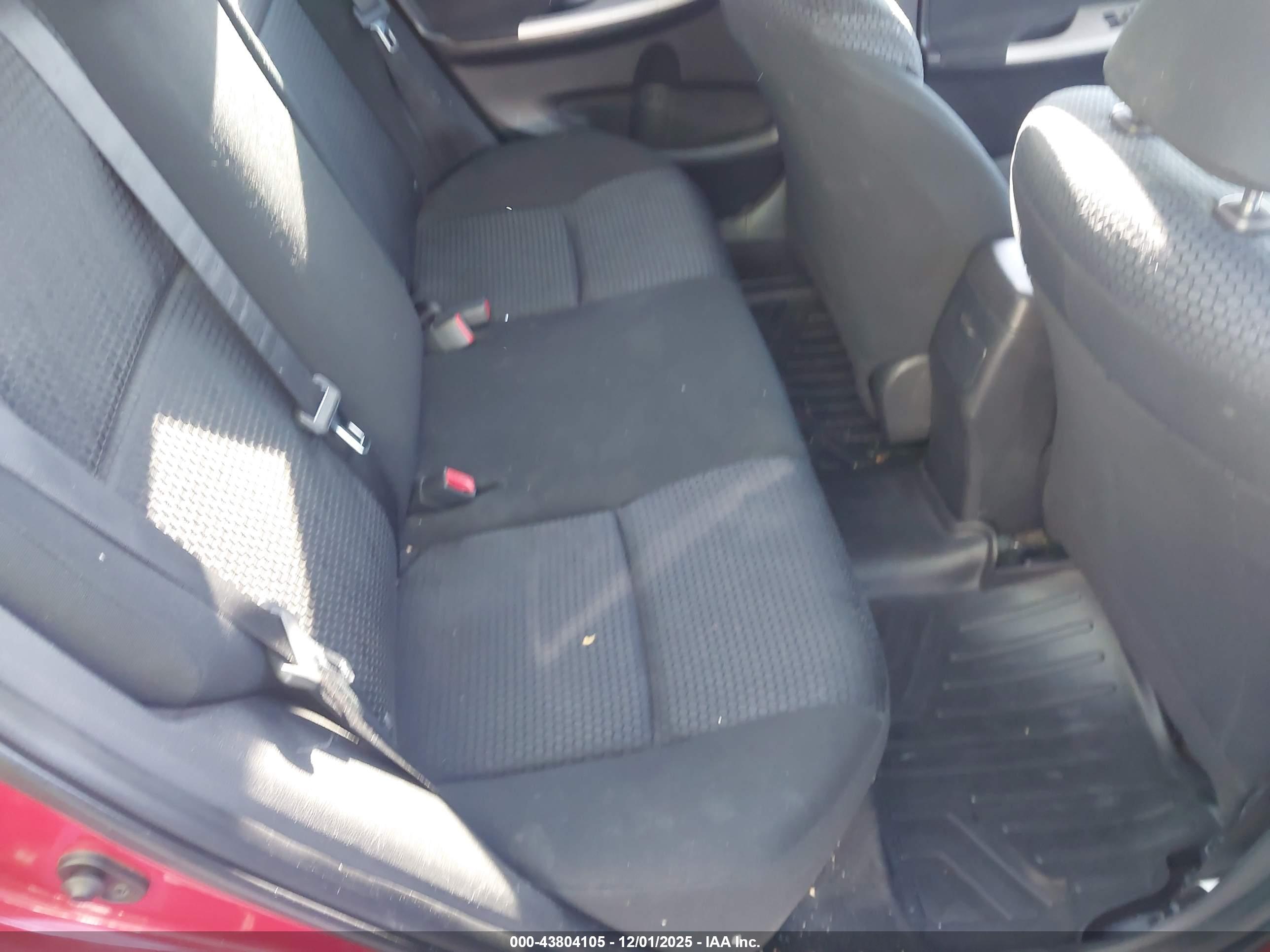 SUBARU FORESTER image 8