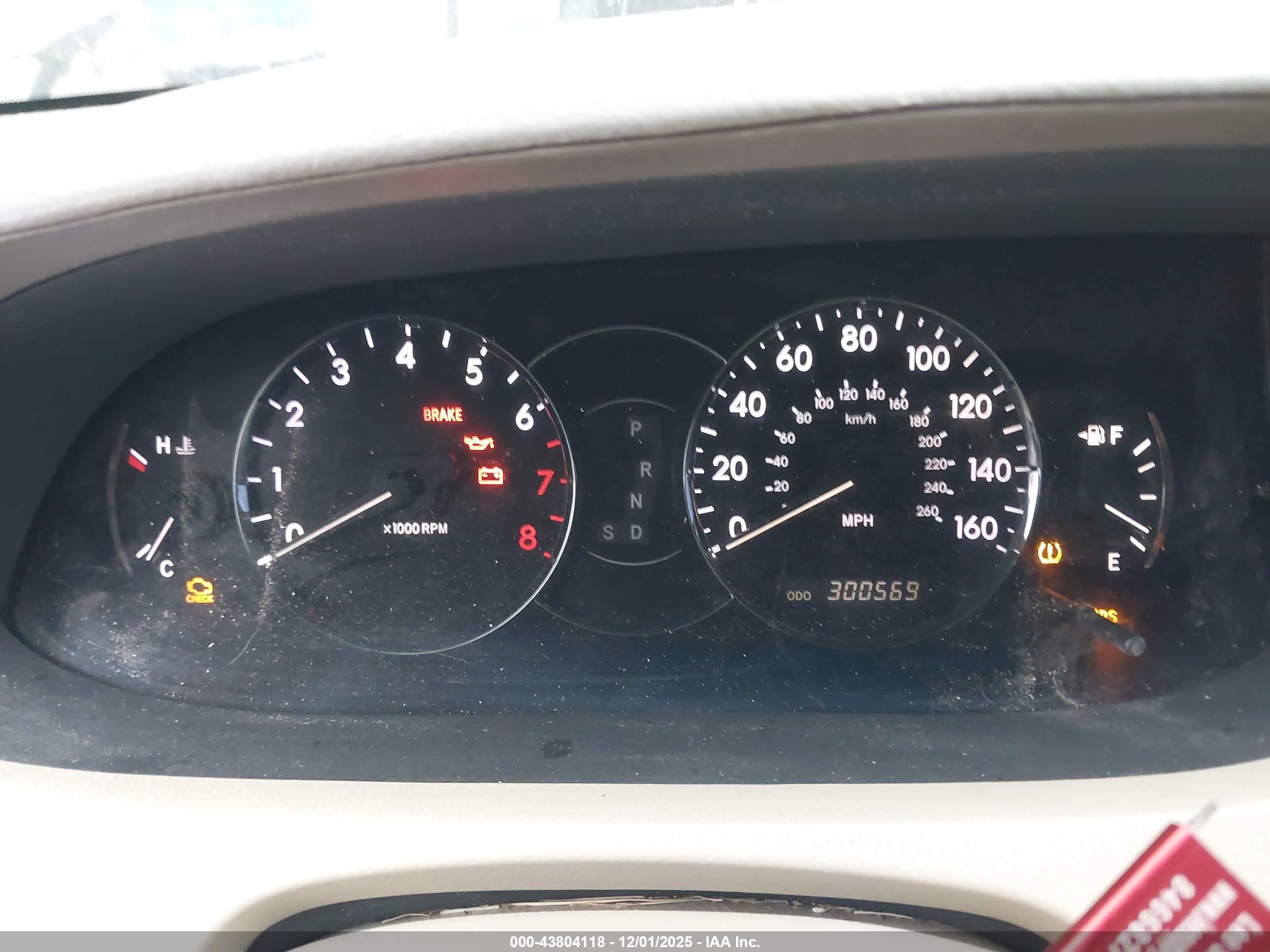 TOYOTA AVALON image 7