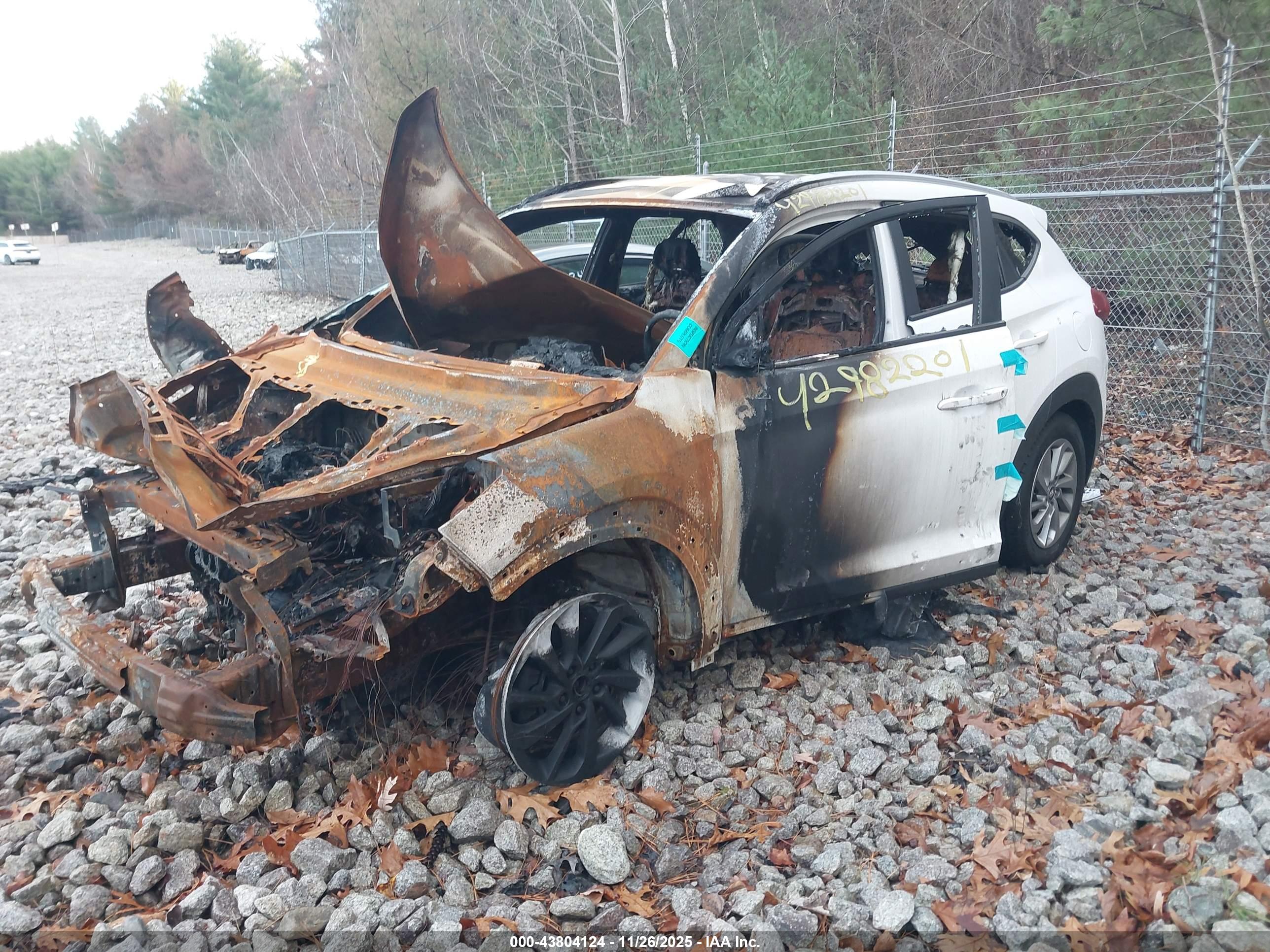 HYUNDAI TUCSON image 2