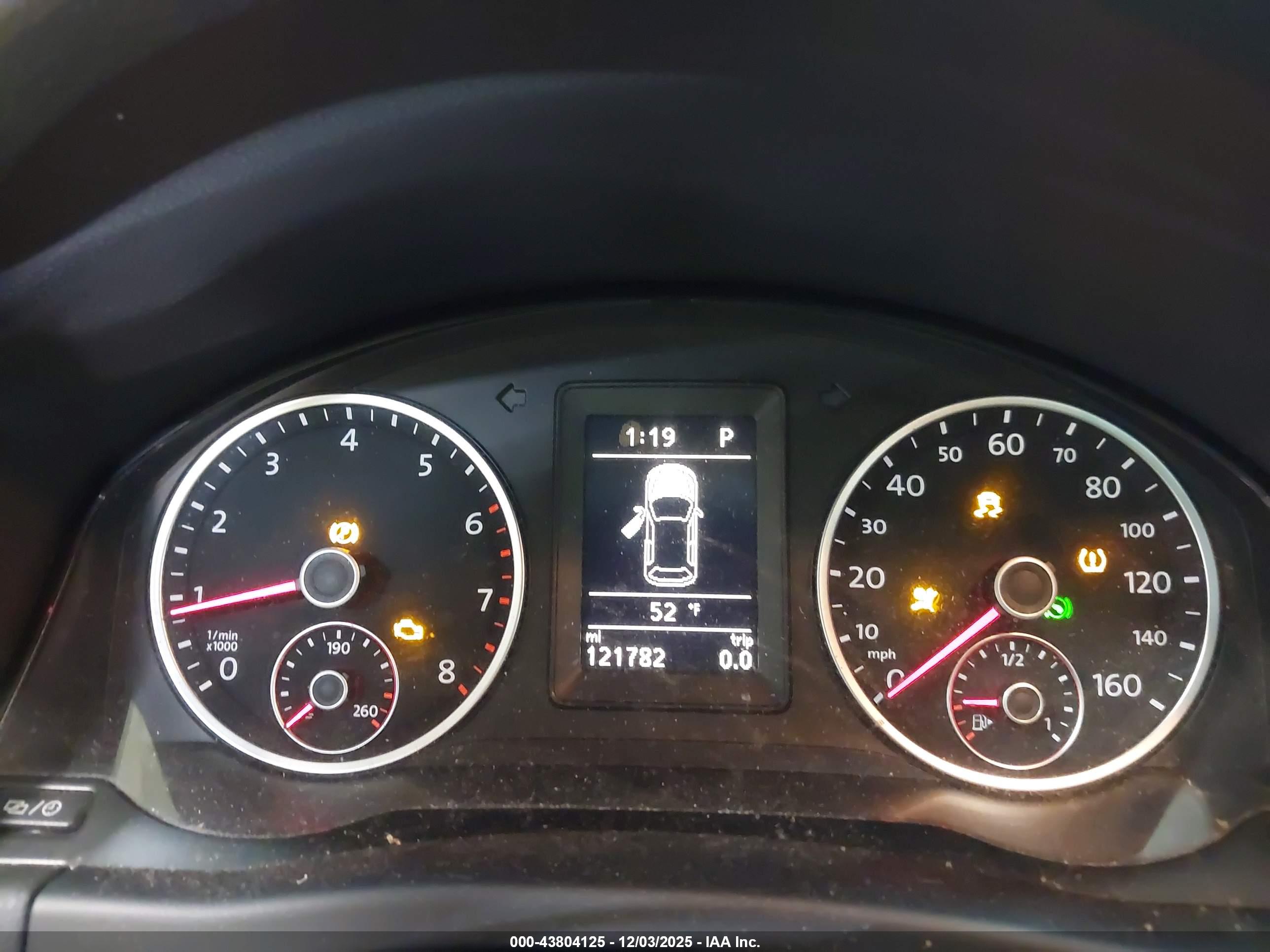 VOLKSWAGEN TIGUAN image 7