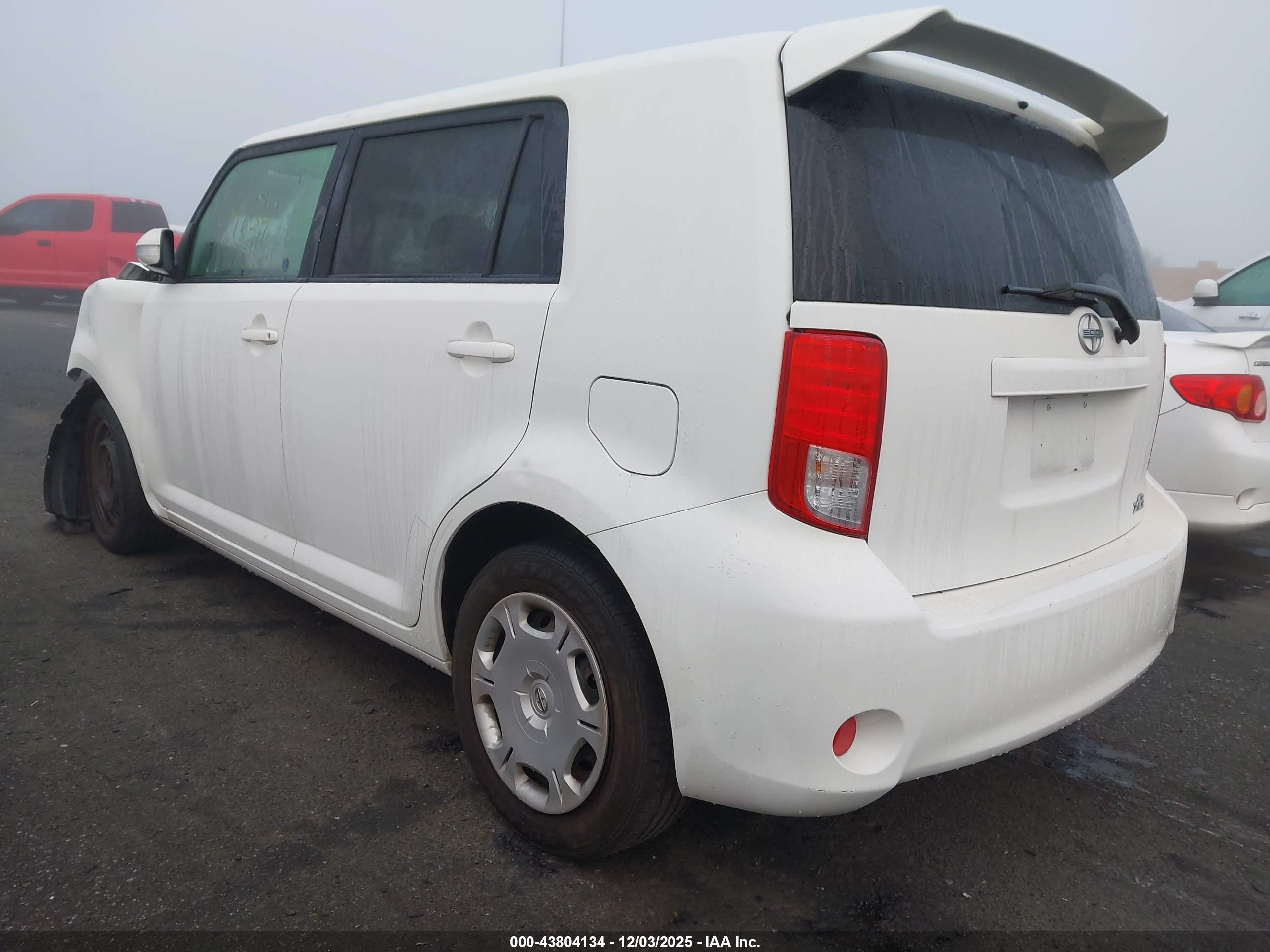 SCION XB image 3