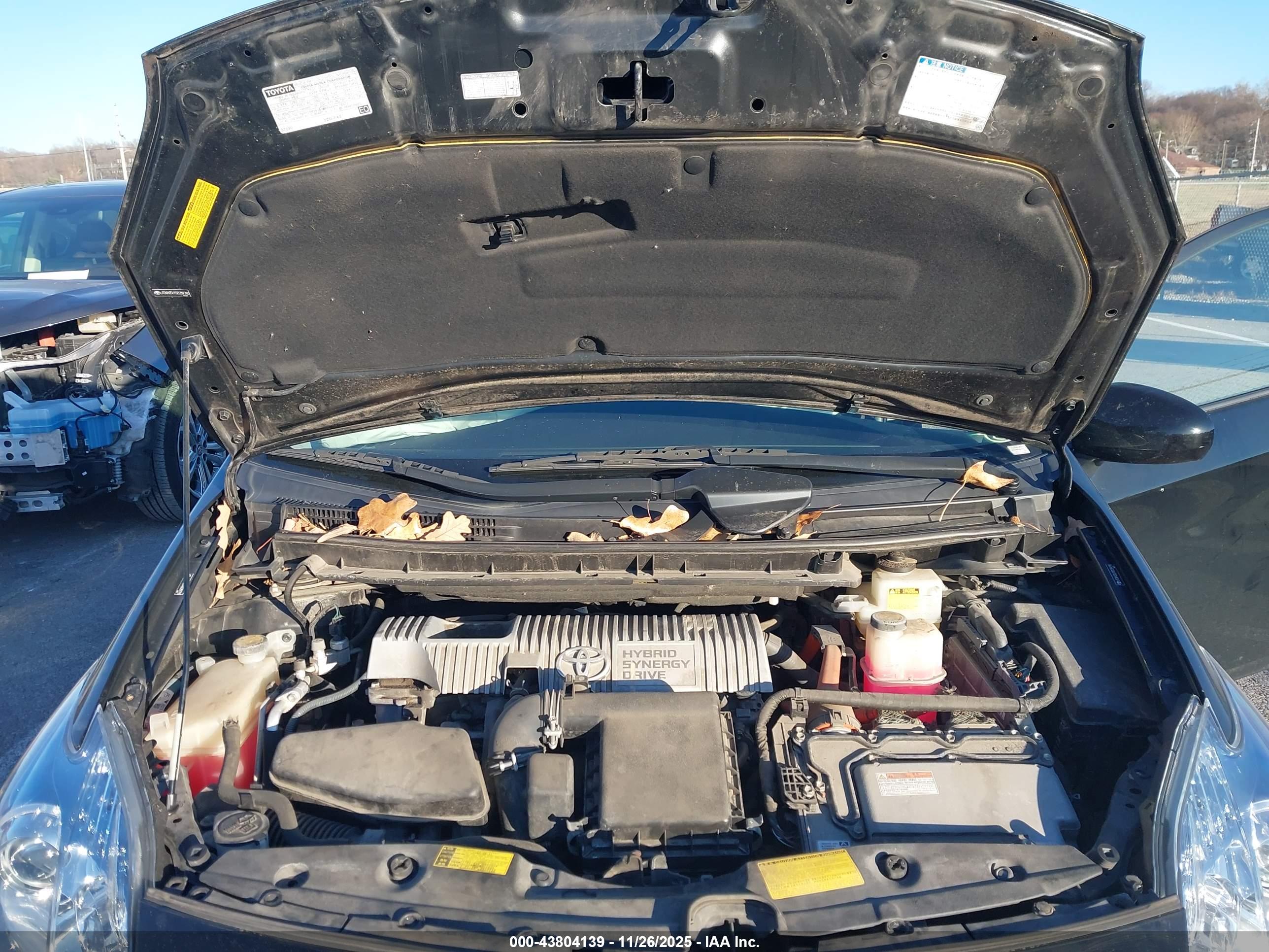 TOYOTA PRIUS image 10