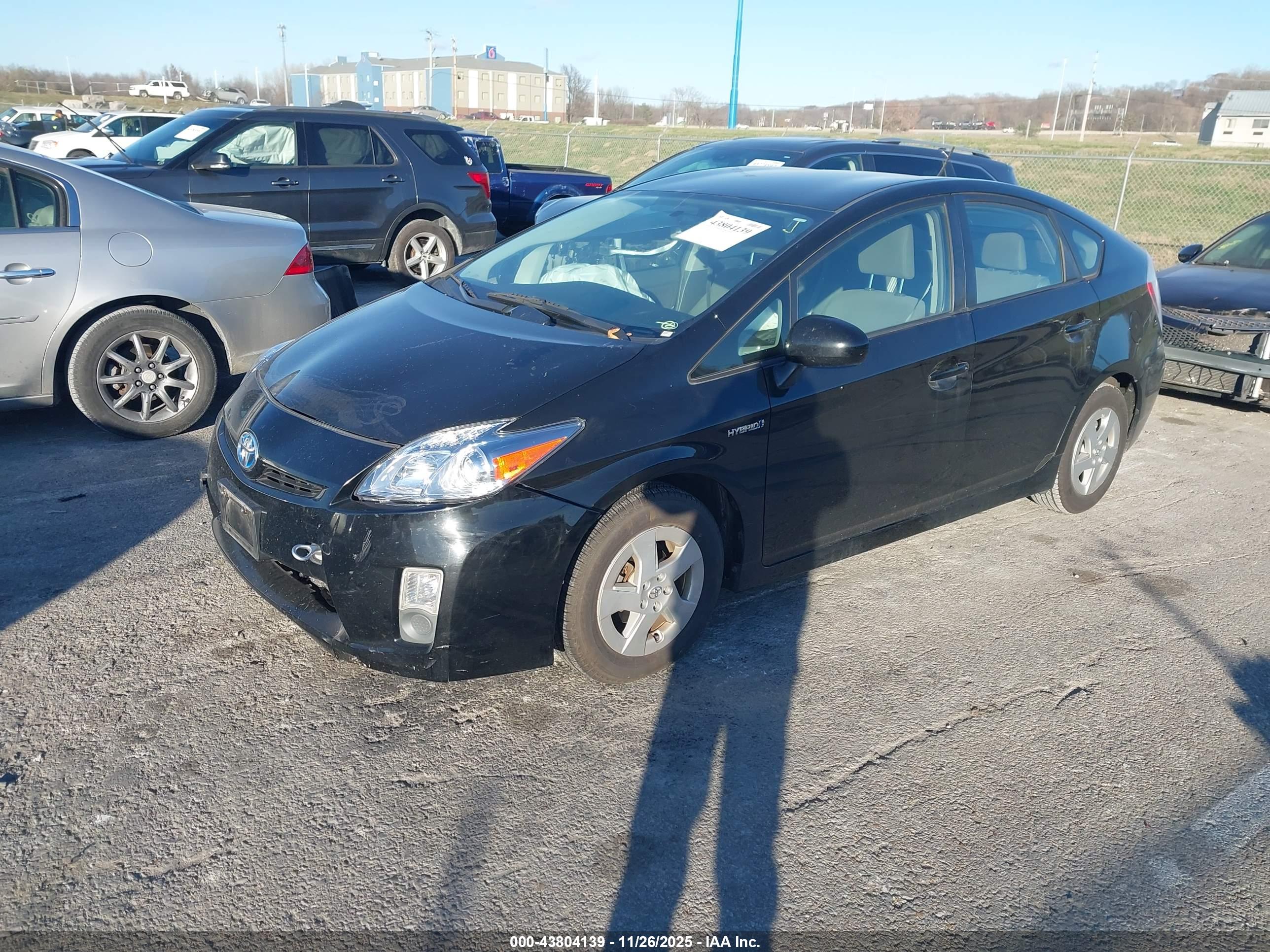 TOYOTA PRIUS image 2