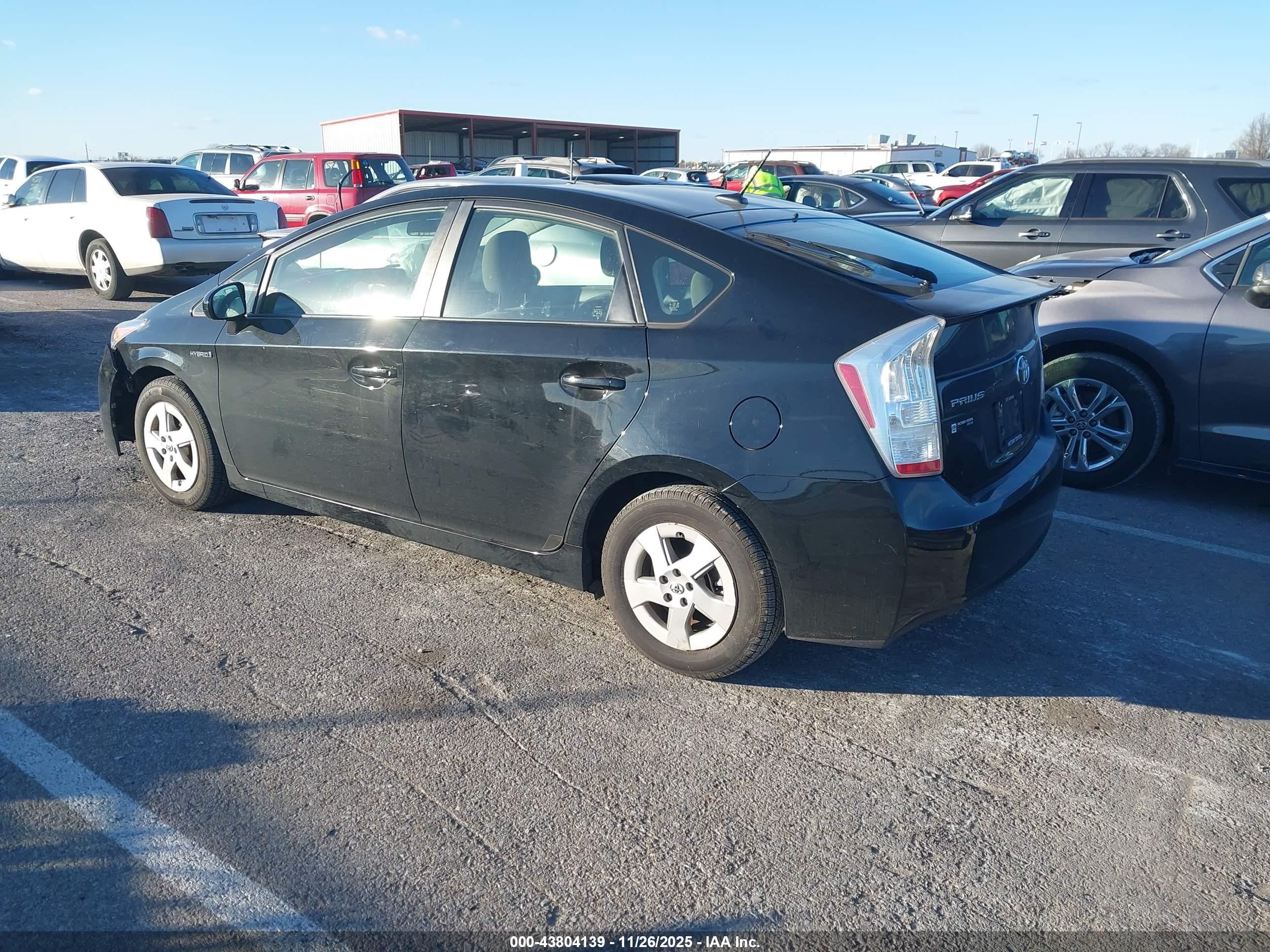 TOYOTA PRIUS image 3