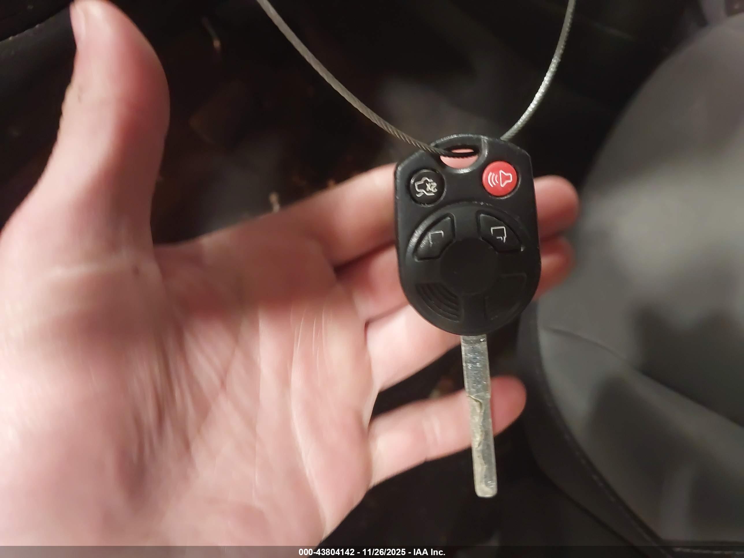 FORD ESCAPE image 11