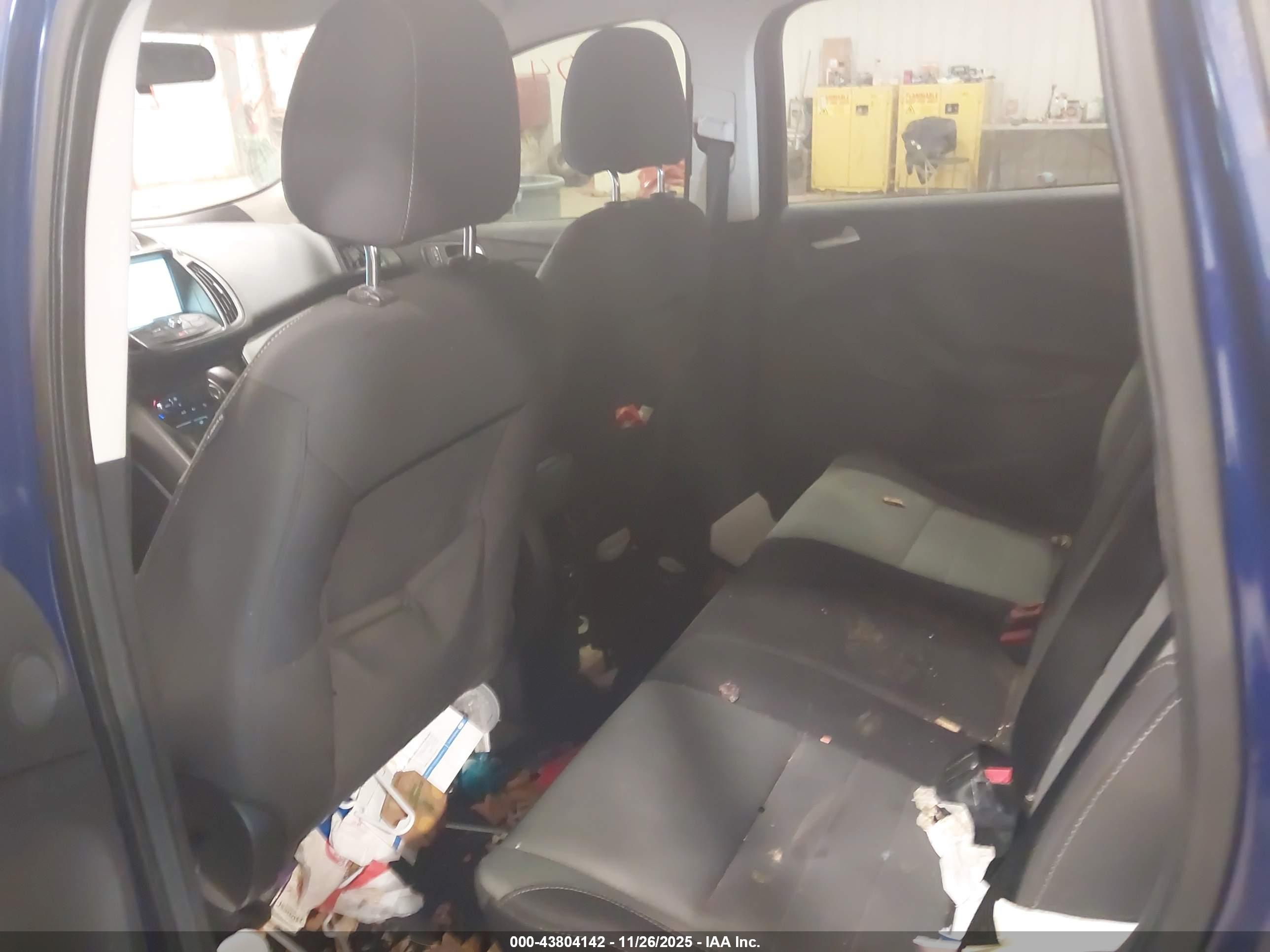 FORD ESCAPE image 8