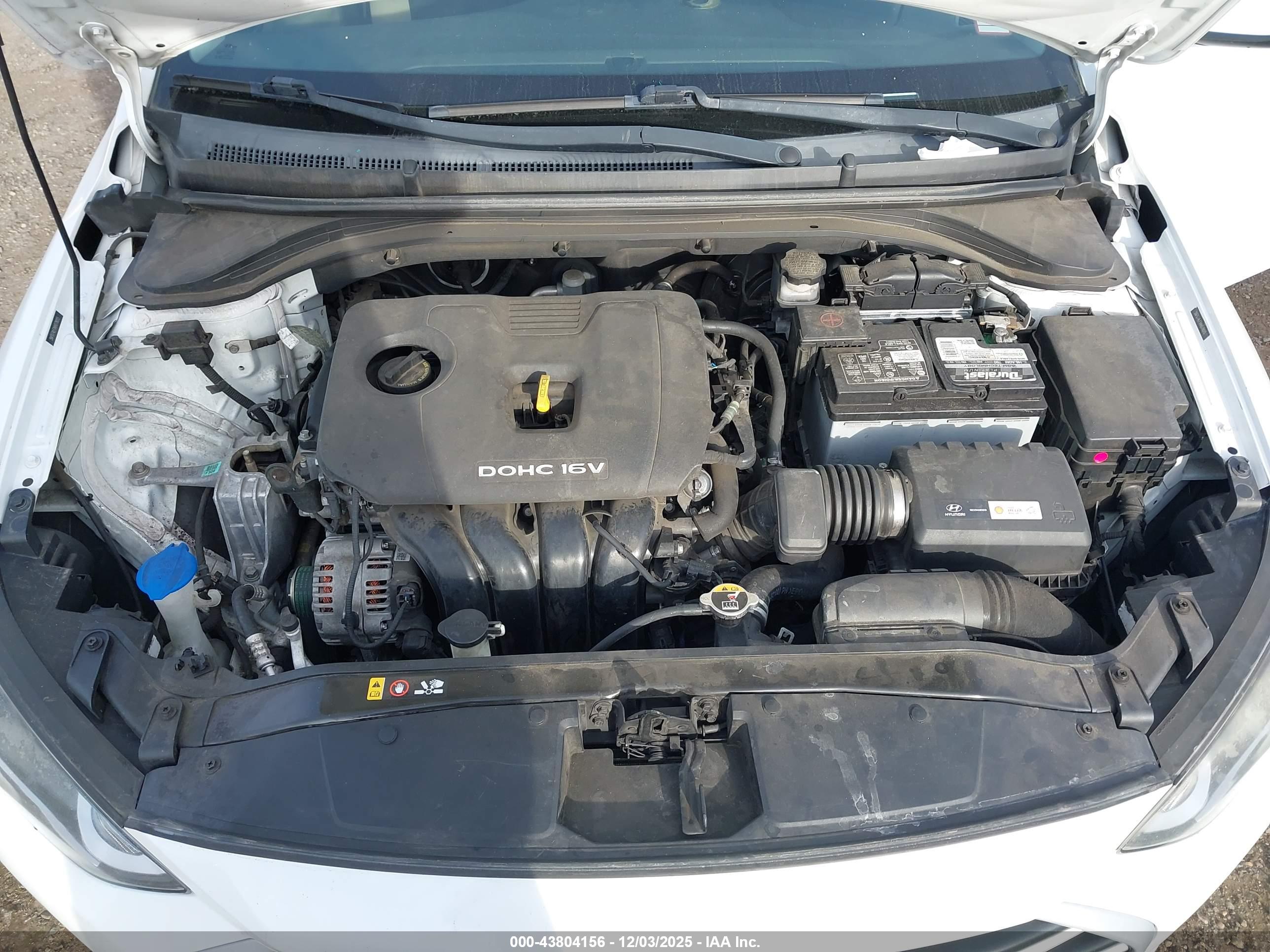 HYUNDAI ELANTRA image 10