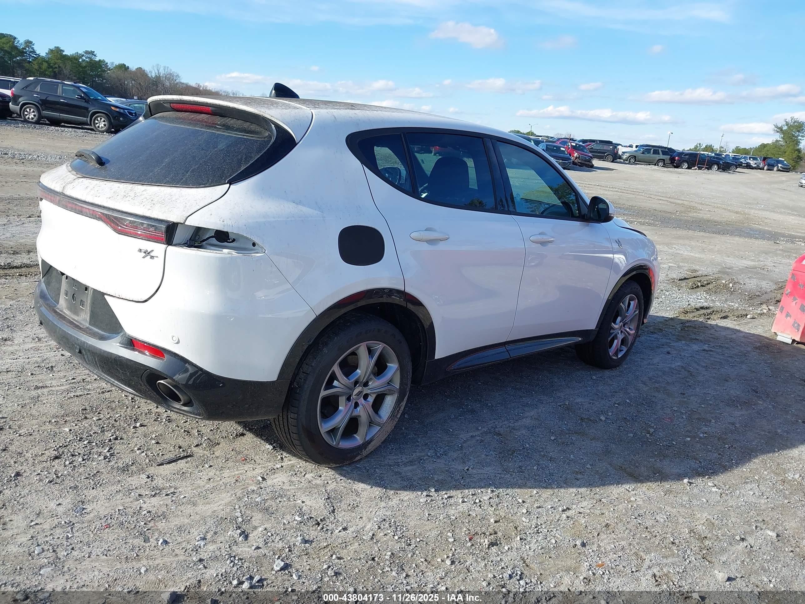 DODGE HORNET image 4