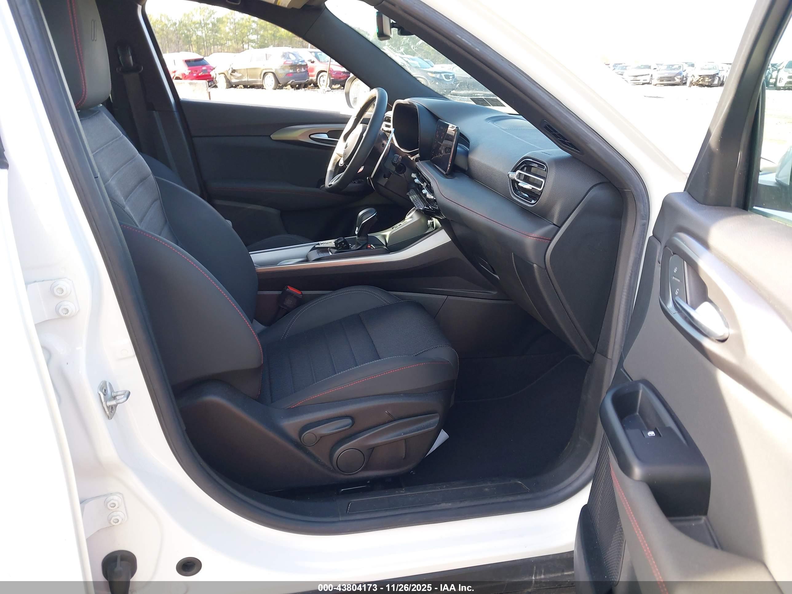 DODGE HORNET image 5