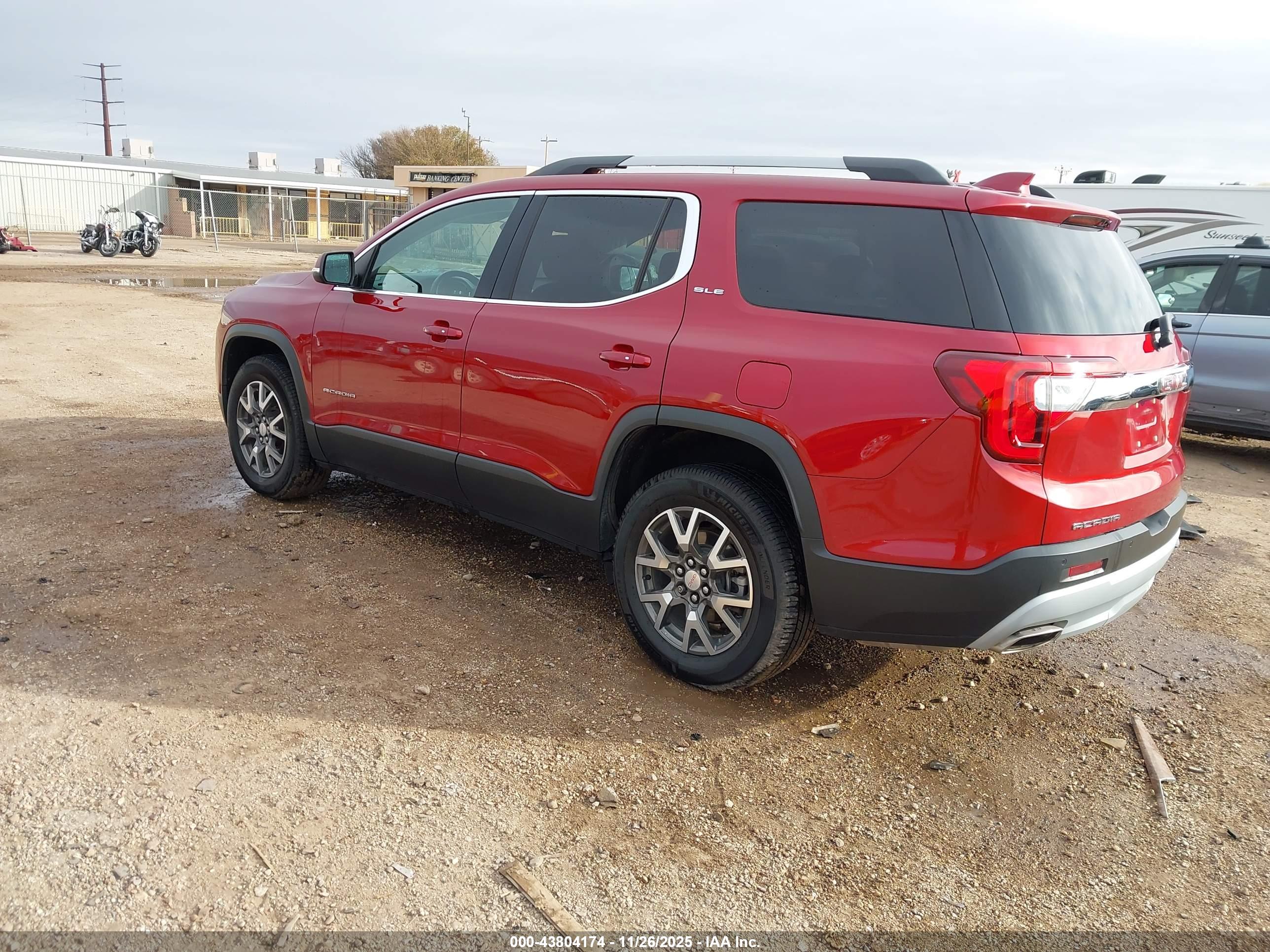 GMC ACADIA image 3