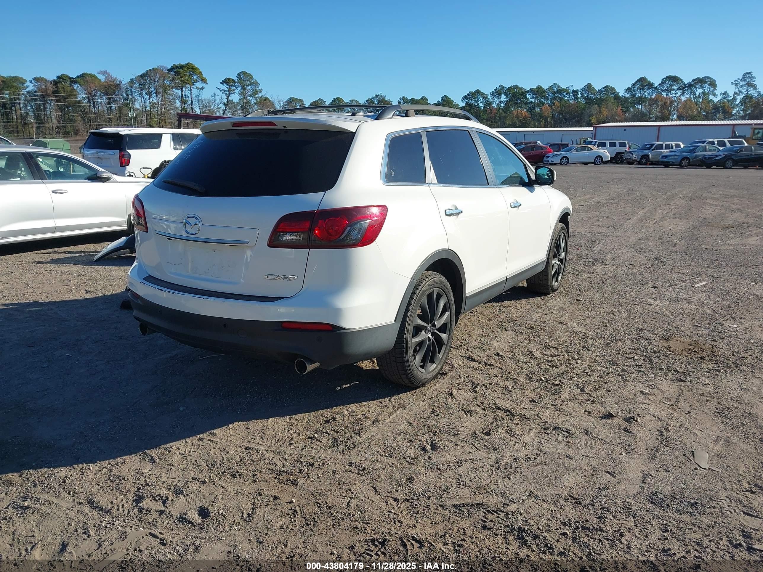 MAZDA CX-9 image 4