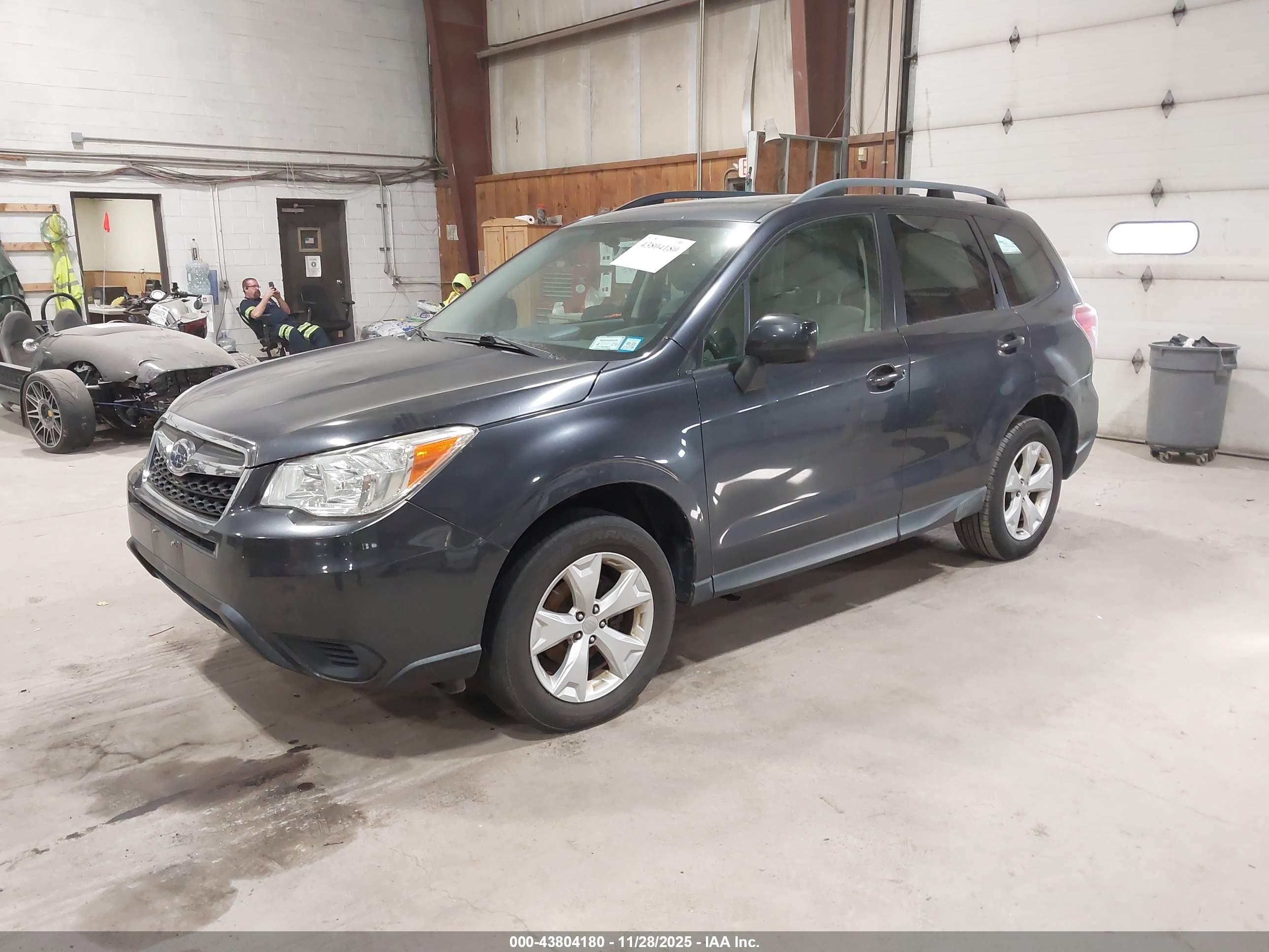 SUBARU FORESTER image 2