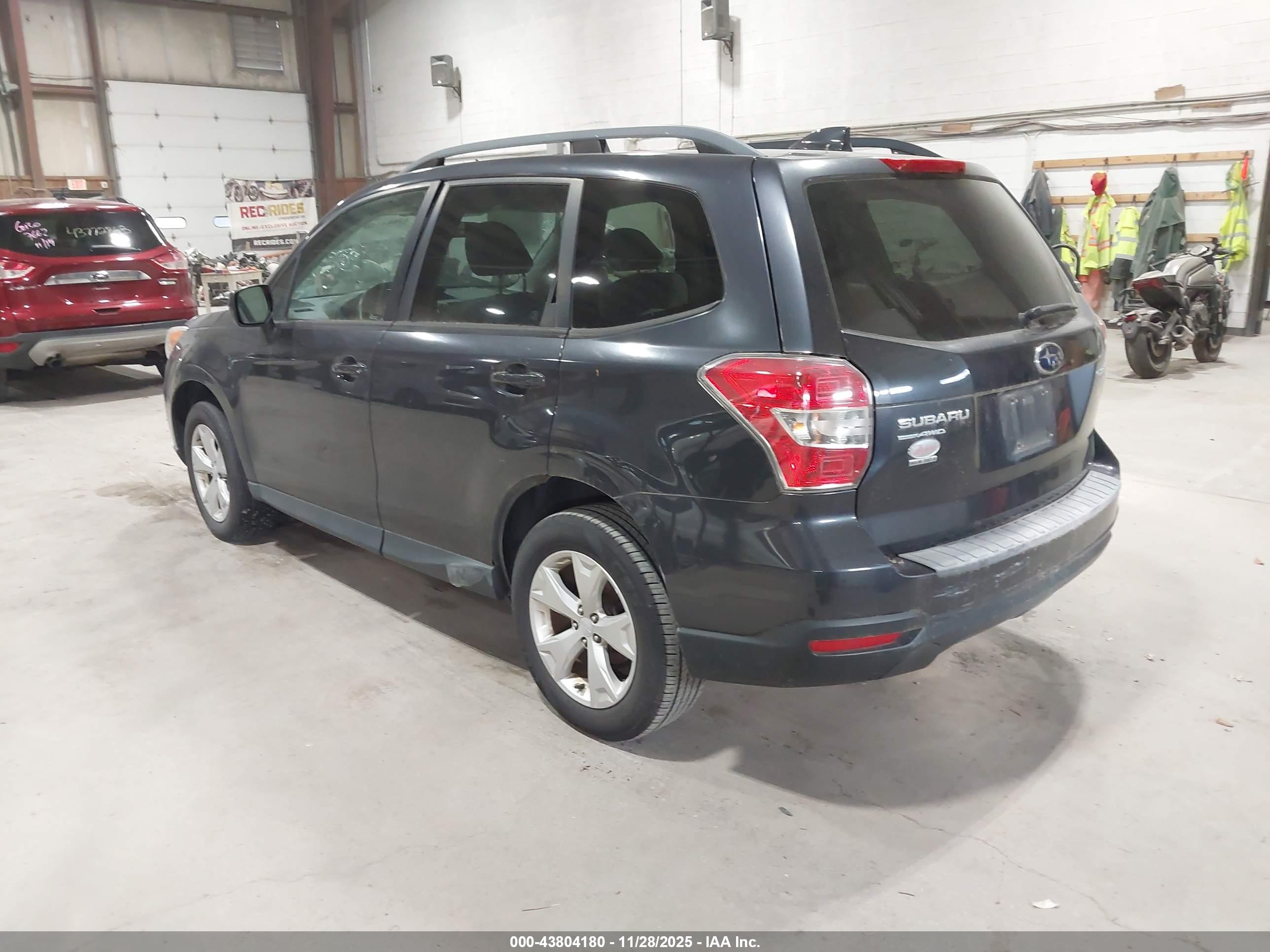 SUBARU FORESTER image 3